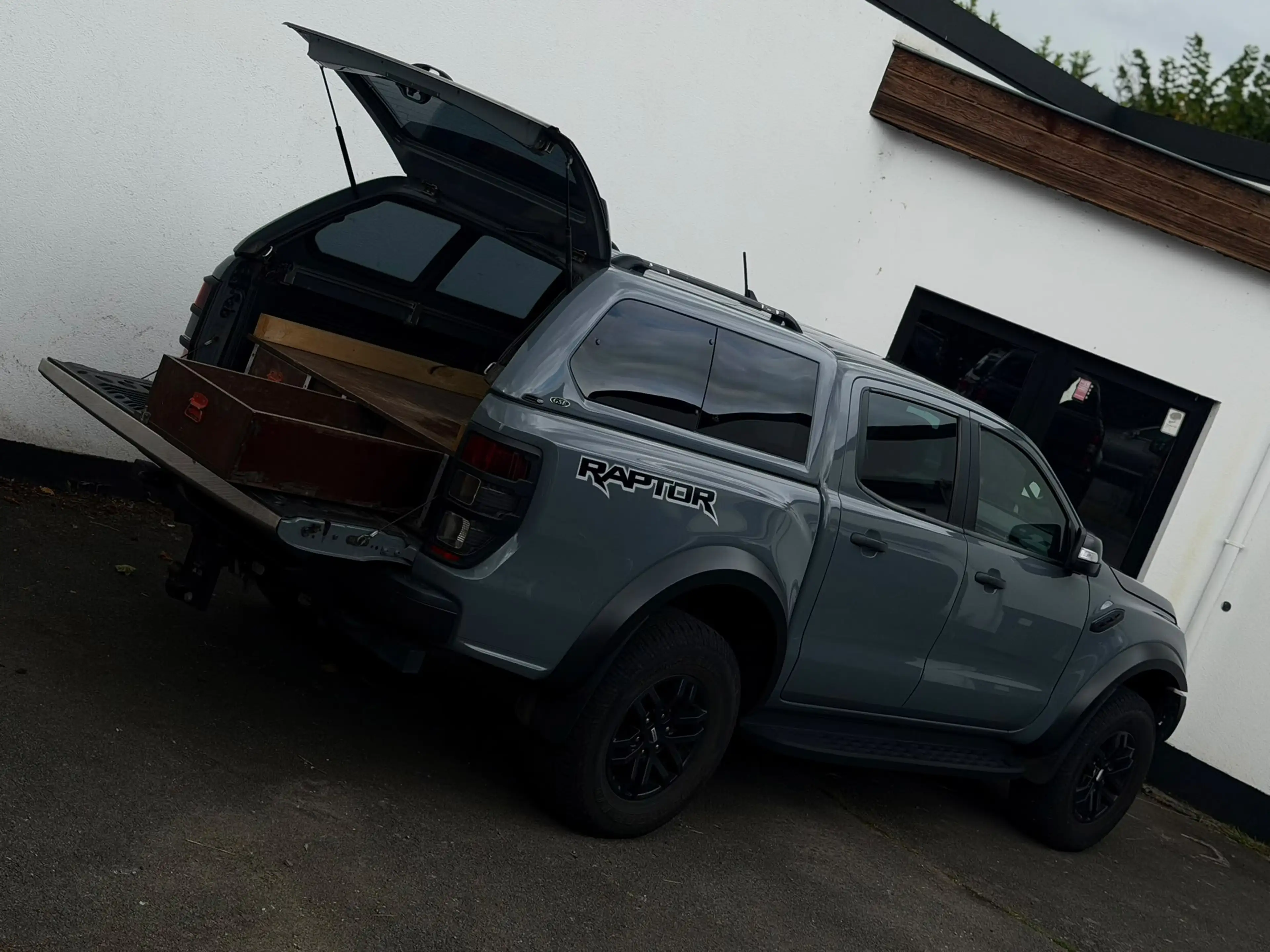 Ford Ranger Raptor — photo 8
