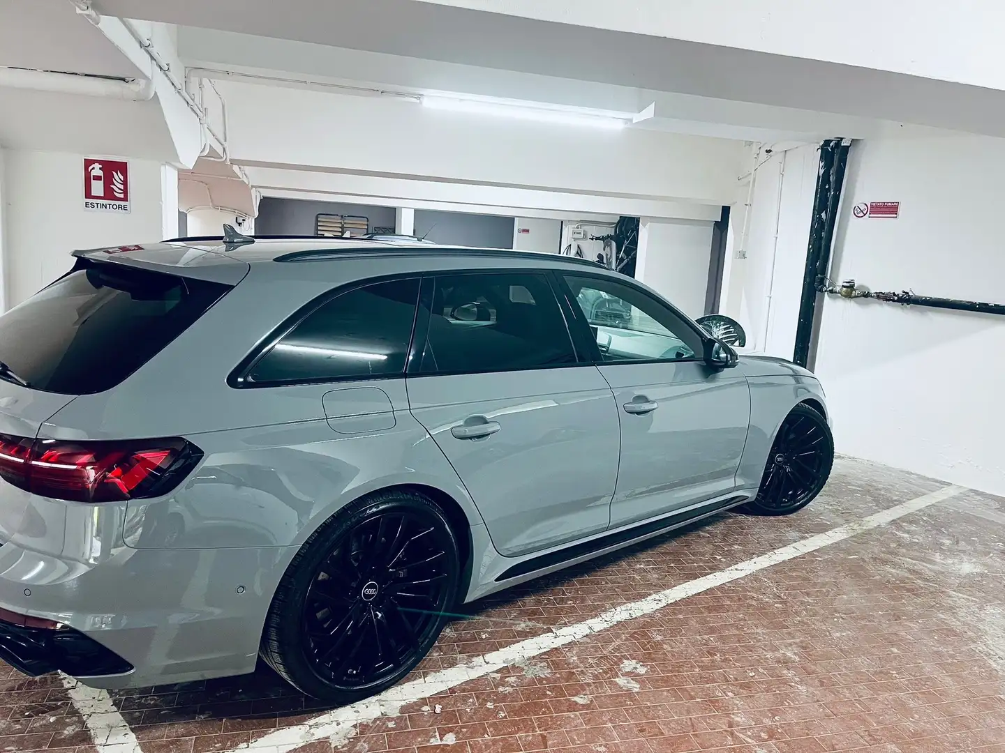 Audi RS4 A4 V 2019 AvantAvant 2.9 tfsi quattro 450cv tiptro Grigio - 2
