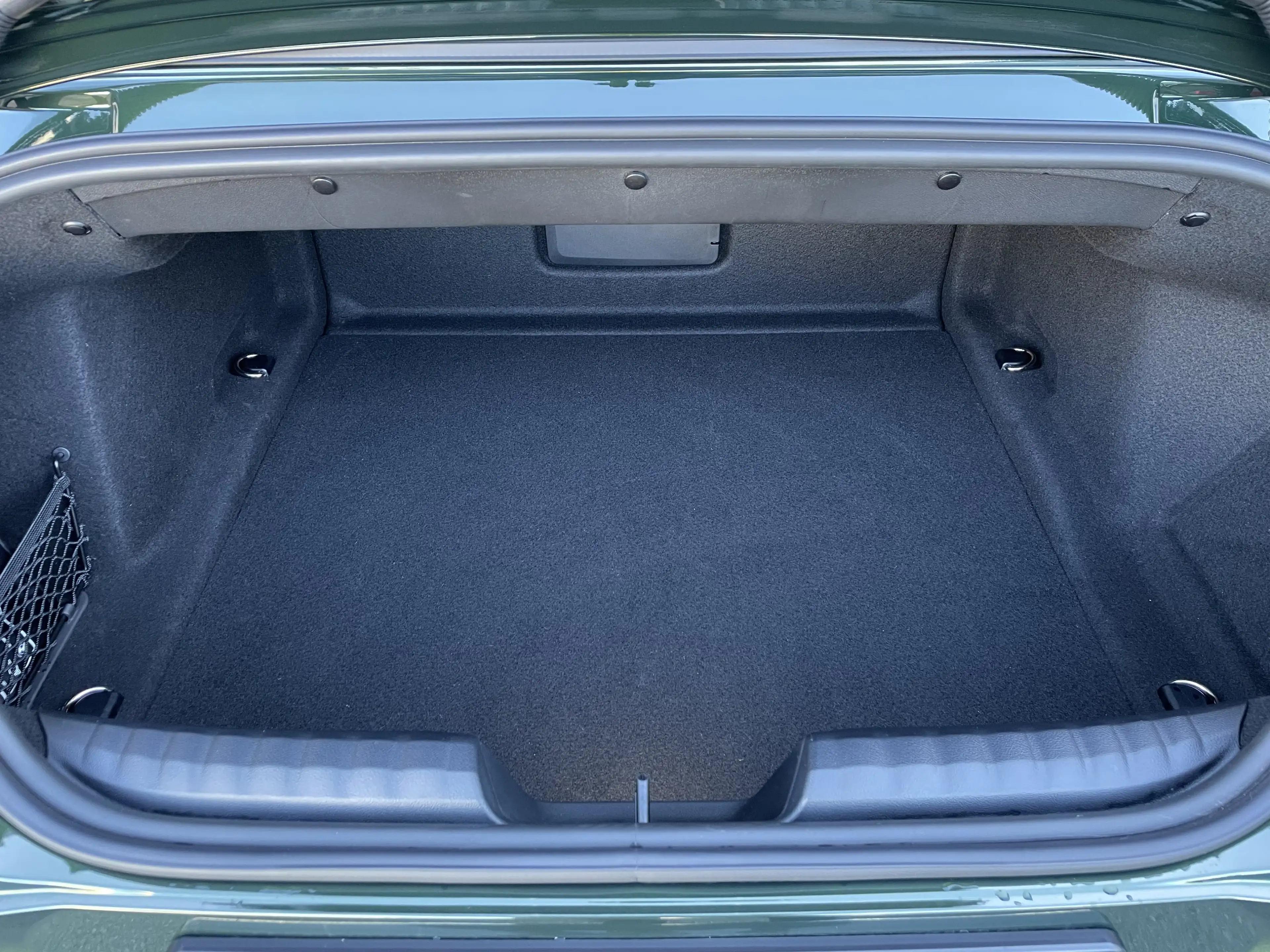 BMW Z4 sDrive30i — photo 12