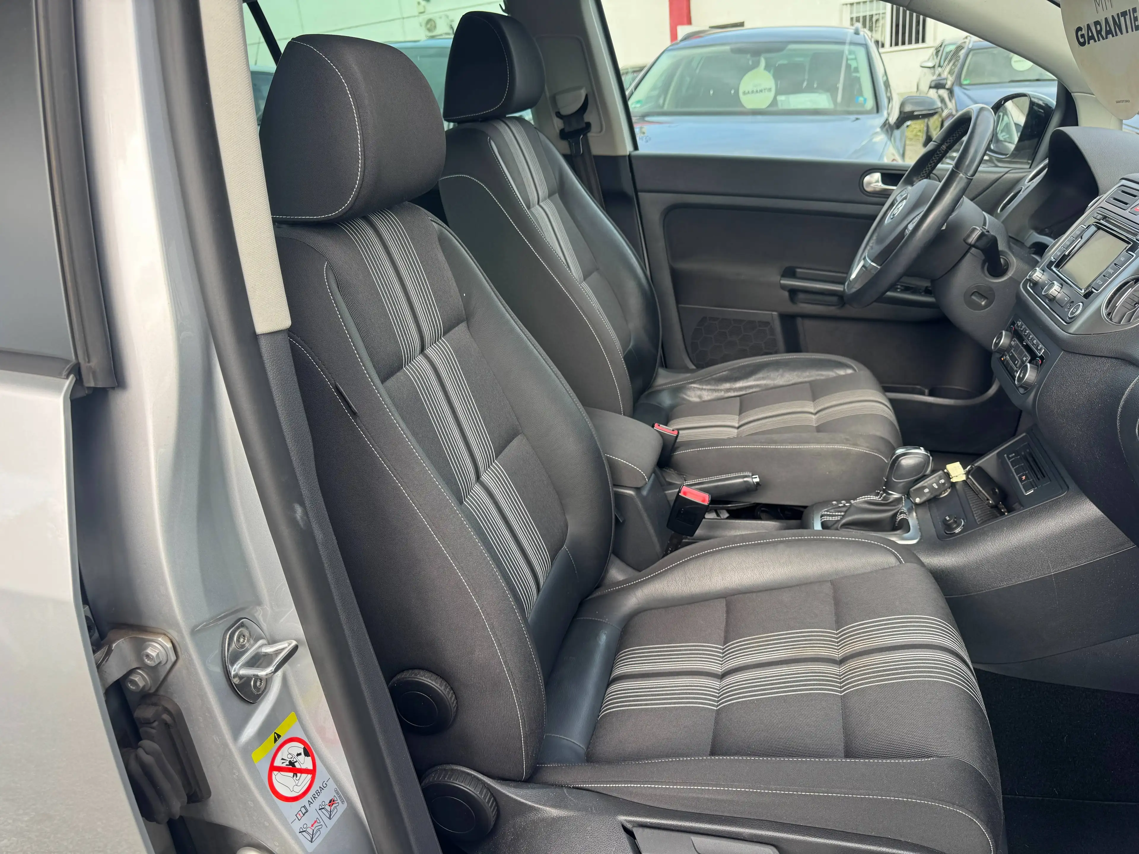 Volkswagen Golf Plus Match 1.4 AUTOMATIK*NAVI*TEMPOMAT*EINPARKHILFE VORNE+HINTEN*ALLWETTERREIFEN KEYLESS*TOP ZUSTAND* — photo 23