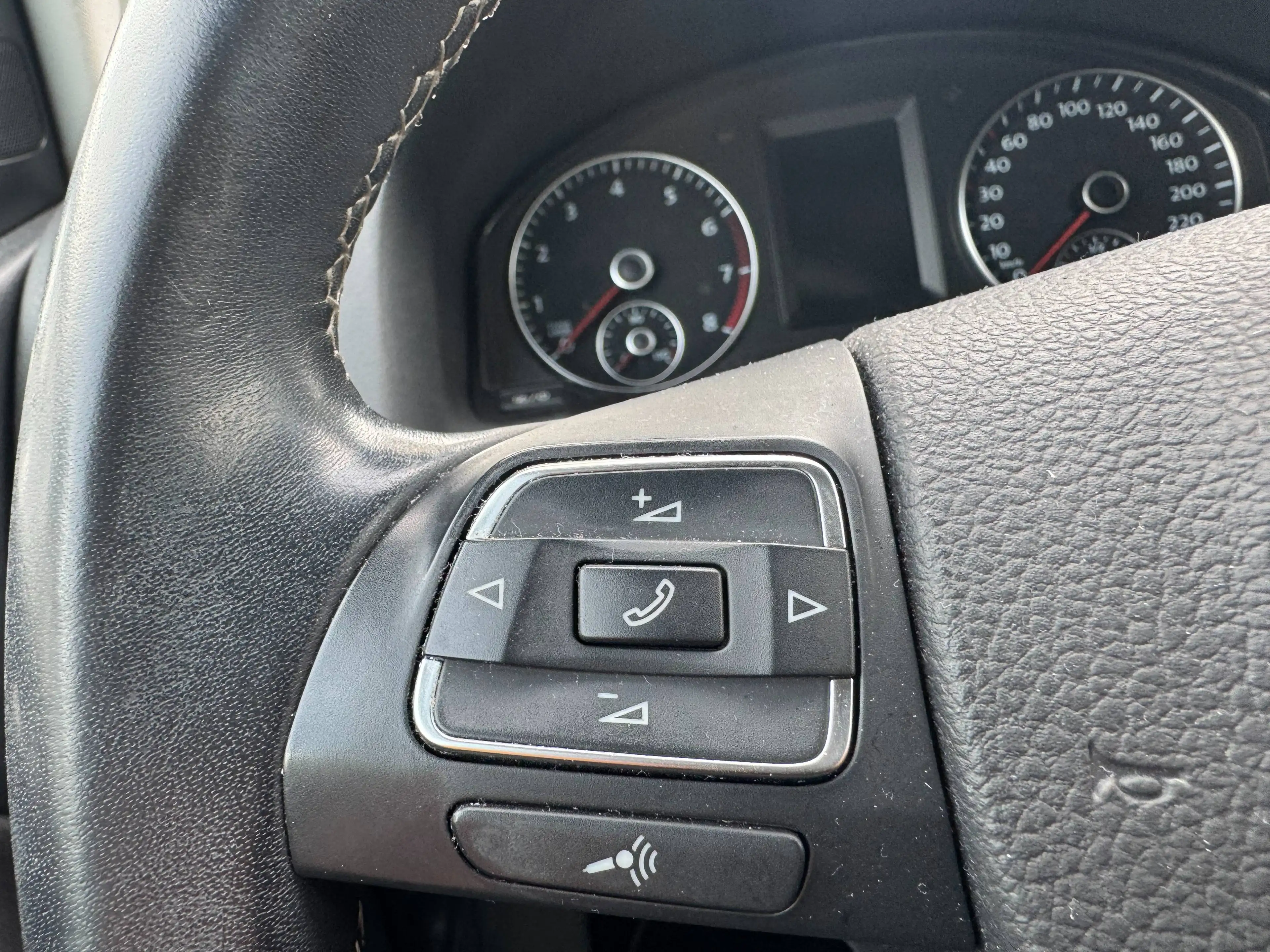 Volkswagen Golf Plus Match 1.4 AUTOMATIK*NAVI*TEMPOMAT*EINPARKHILFE VORNE+HINTEN*ALLWETTERREIFEN KEYLESS*TOP ZUSTAND* — photo 18