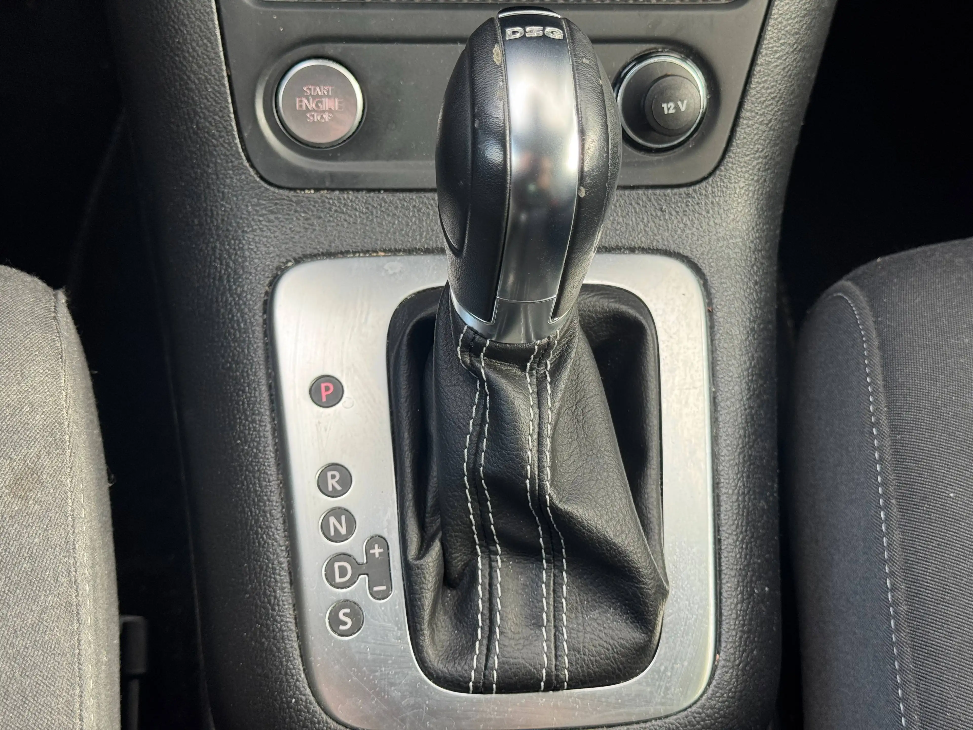 Volkswagen Golf Plus Match 1.4 AUTOMATIK*NAVI*TEMPOMAT*EINPARKHILFE VORNE+HINTEN*ALLWETTERREIFEN KEYLESS*TOP ZUSTAND* — photo 8