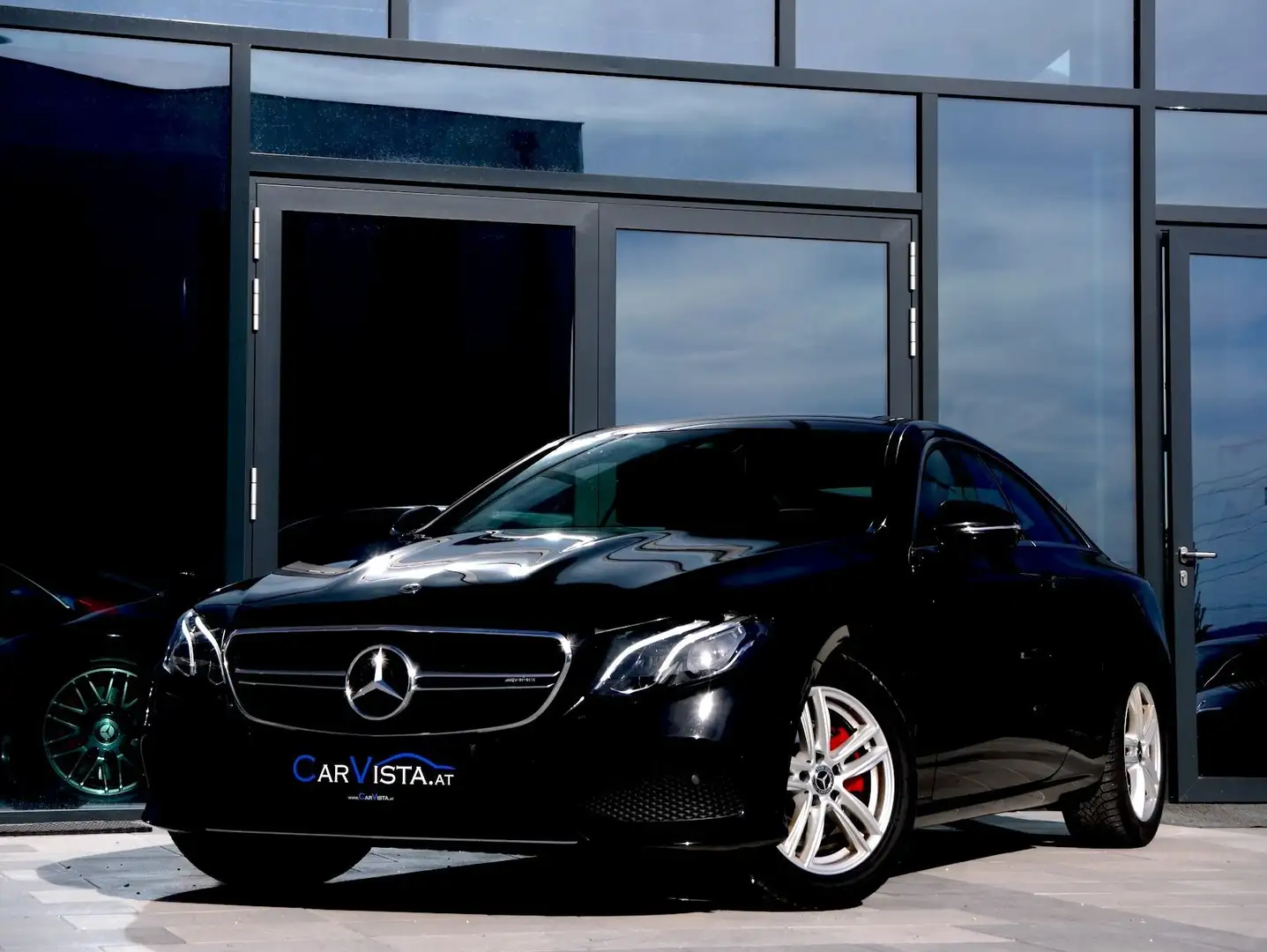 Mercedes-Benz E 220 Coupe  Aut. Schwarz - 2