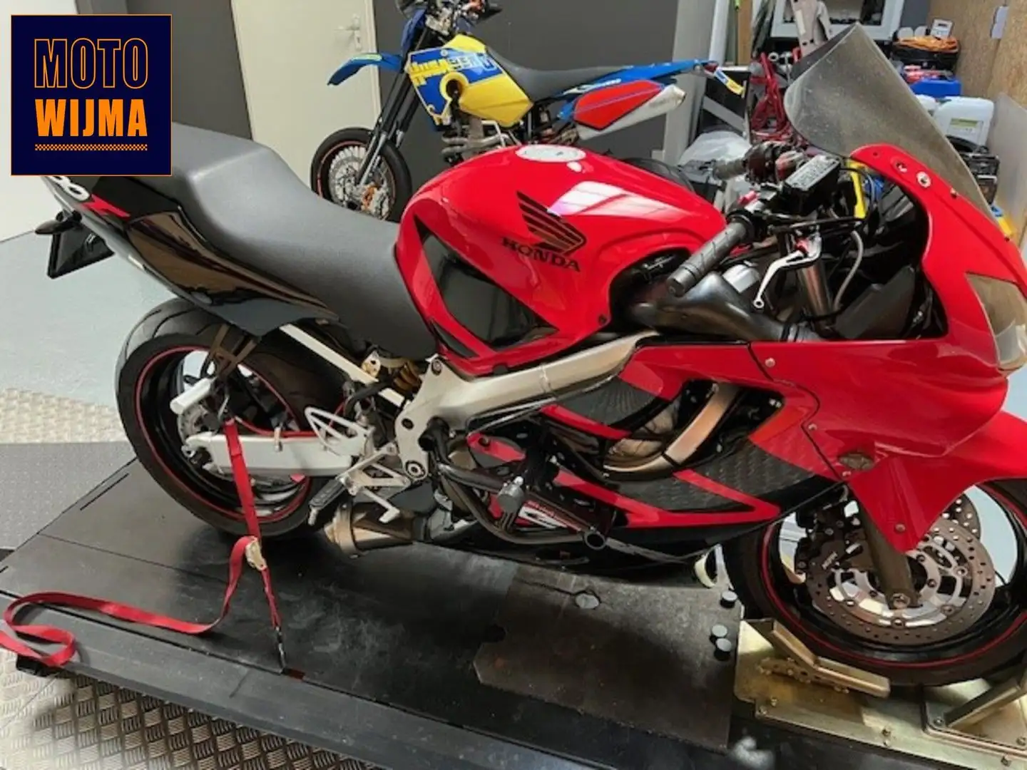 Honda CBR 600 F Červená - 2