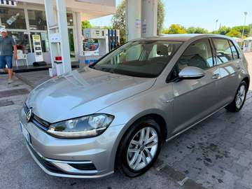 Golf VII 2017 5p 5p 1.5 tgi Executive 130cv dsg