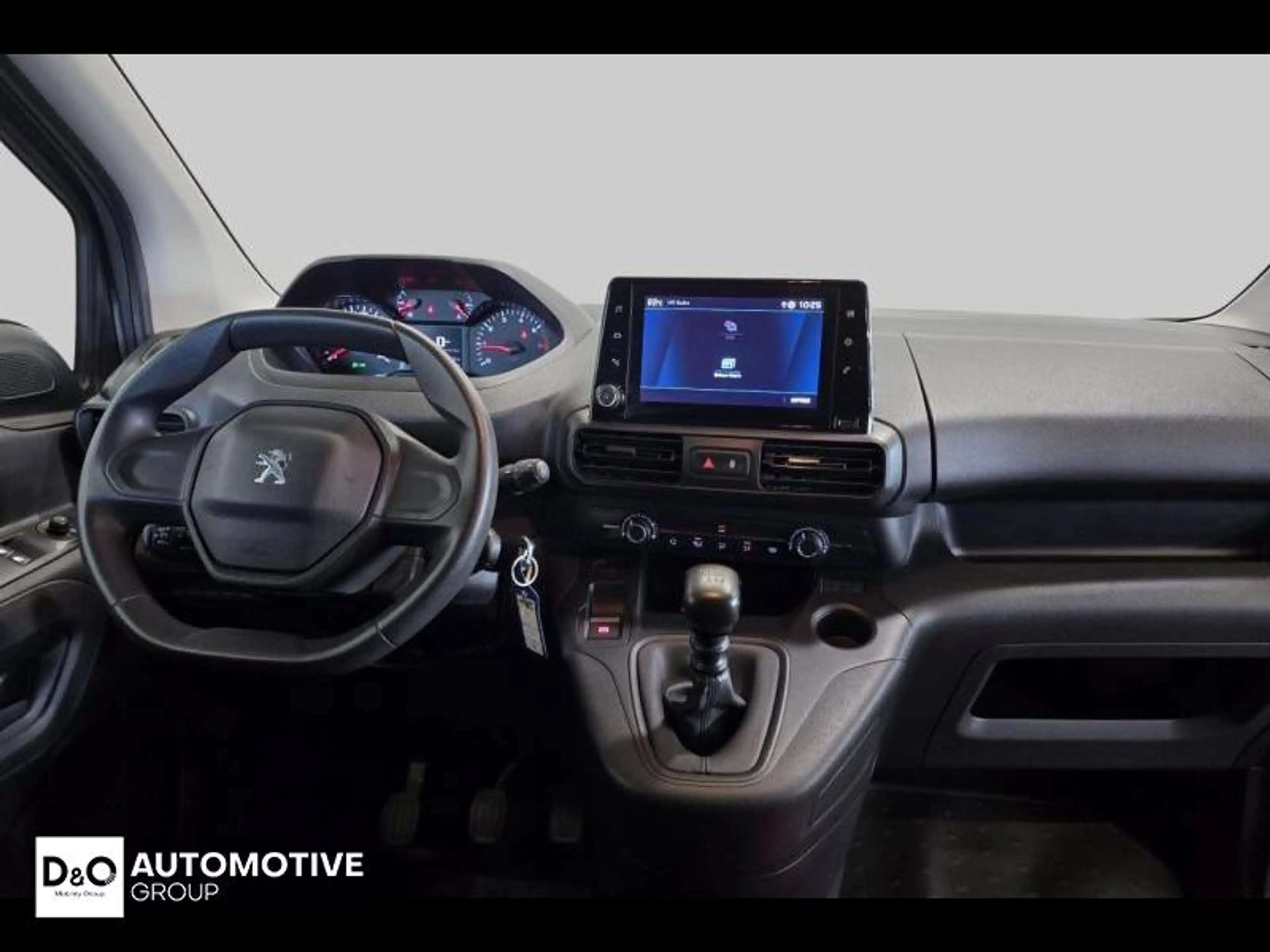 Peugeot Partner Premium trekhaak 3-zit — photo 2