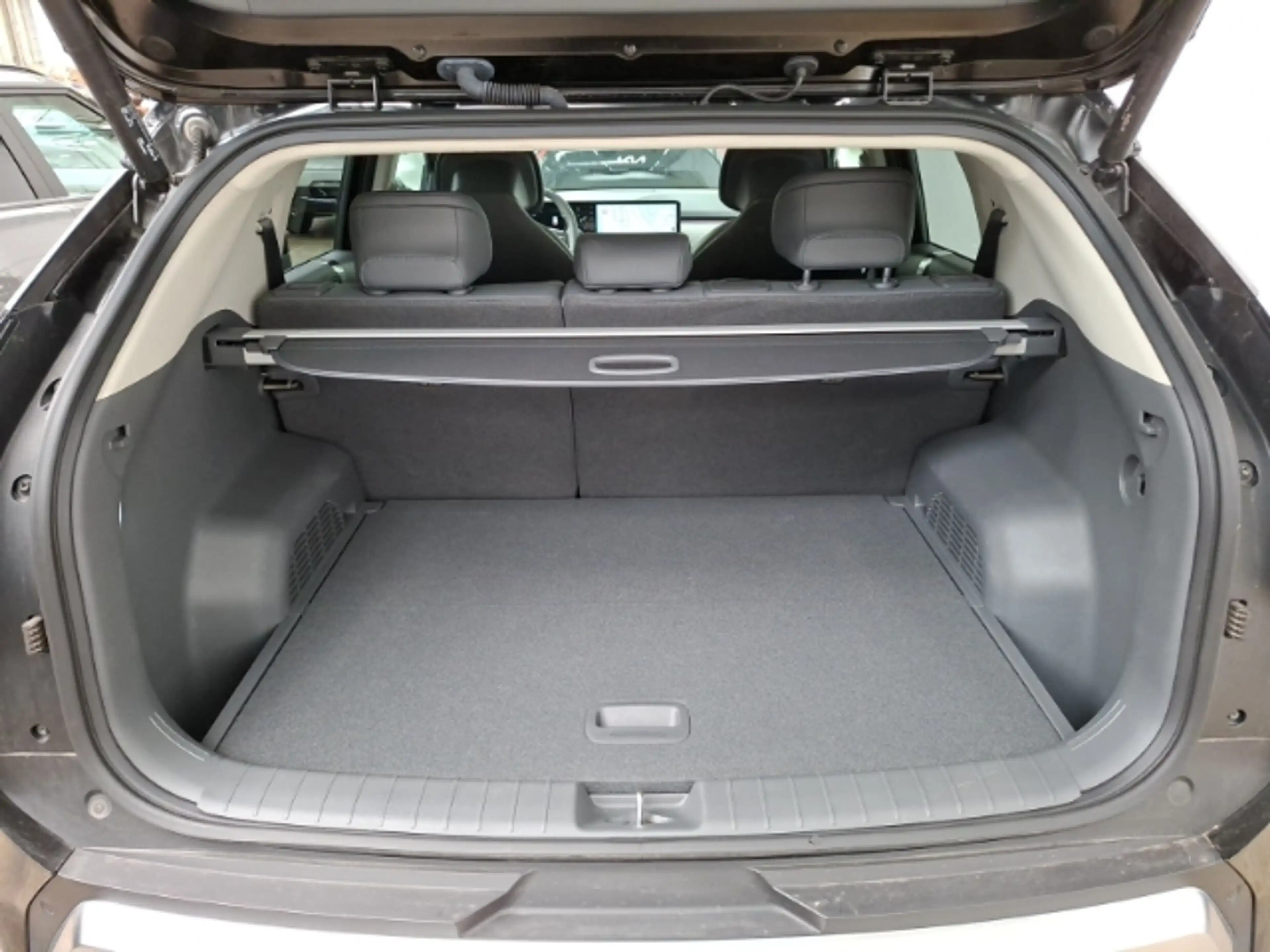 Kia EV3 Earth 81.4 NAVI,CARPLAY,SITZHZG,360°KAMERA,PDC — photo 6