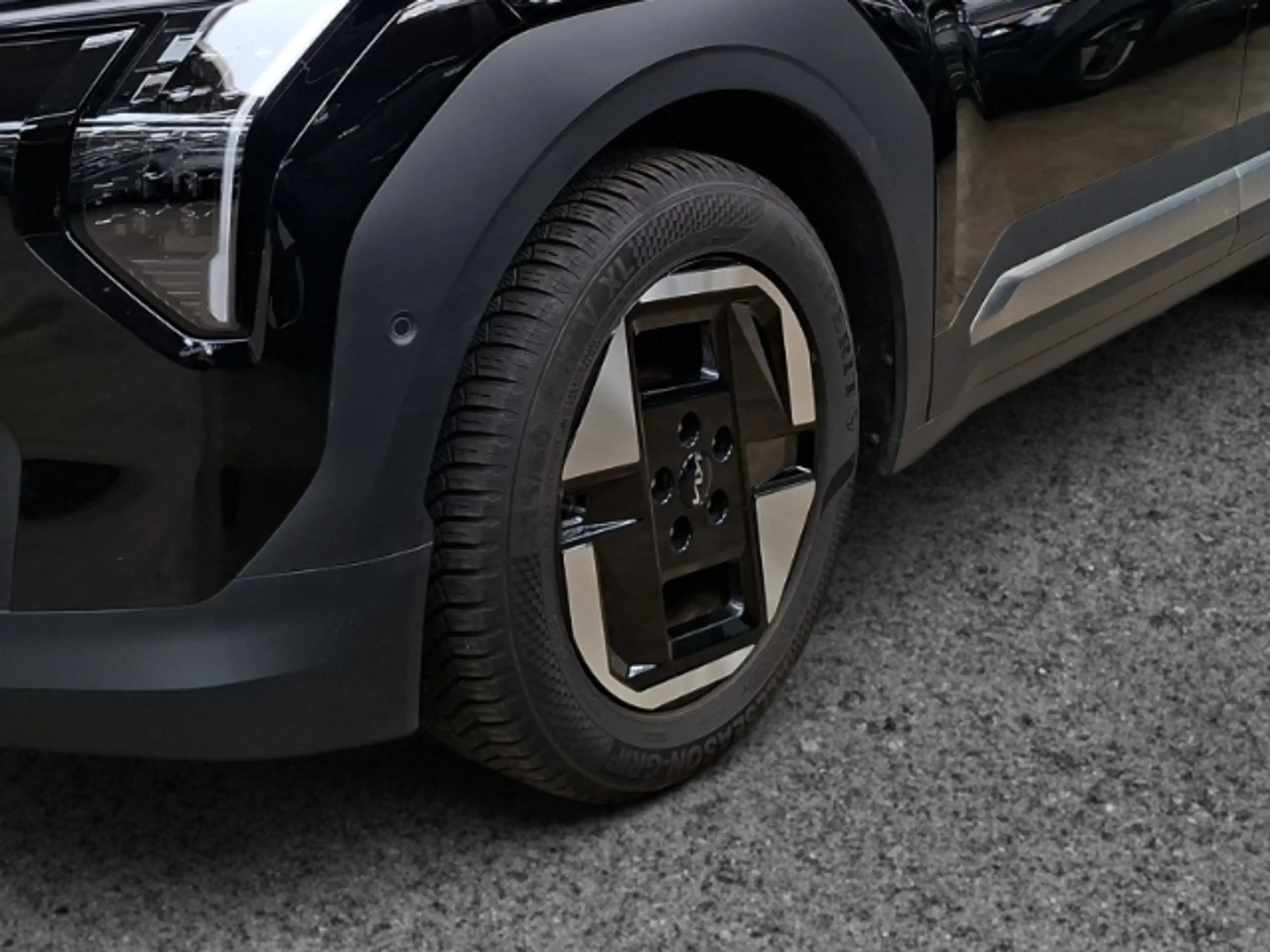 Kia EV3 Earth 81.4 NAVI,CARPLAY,SITZHZG,360°KAMERA,PDC — photo 12