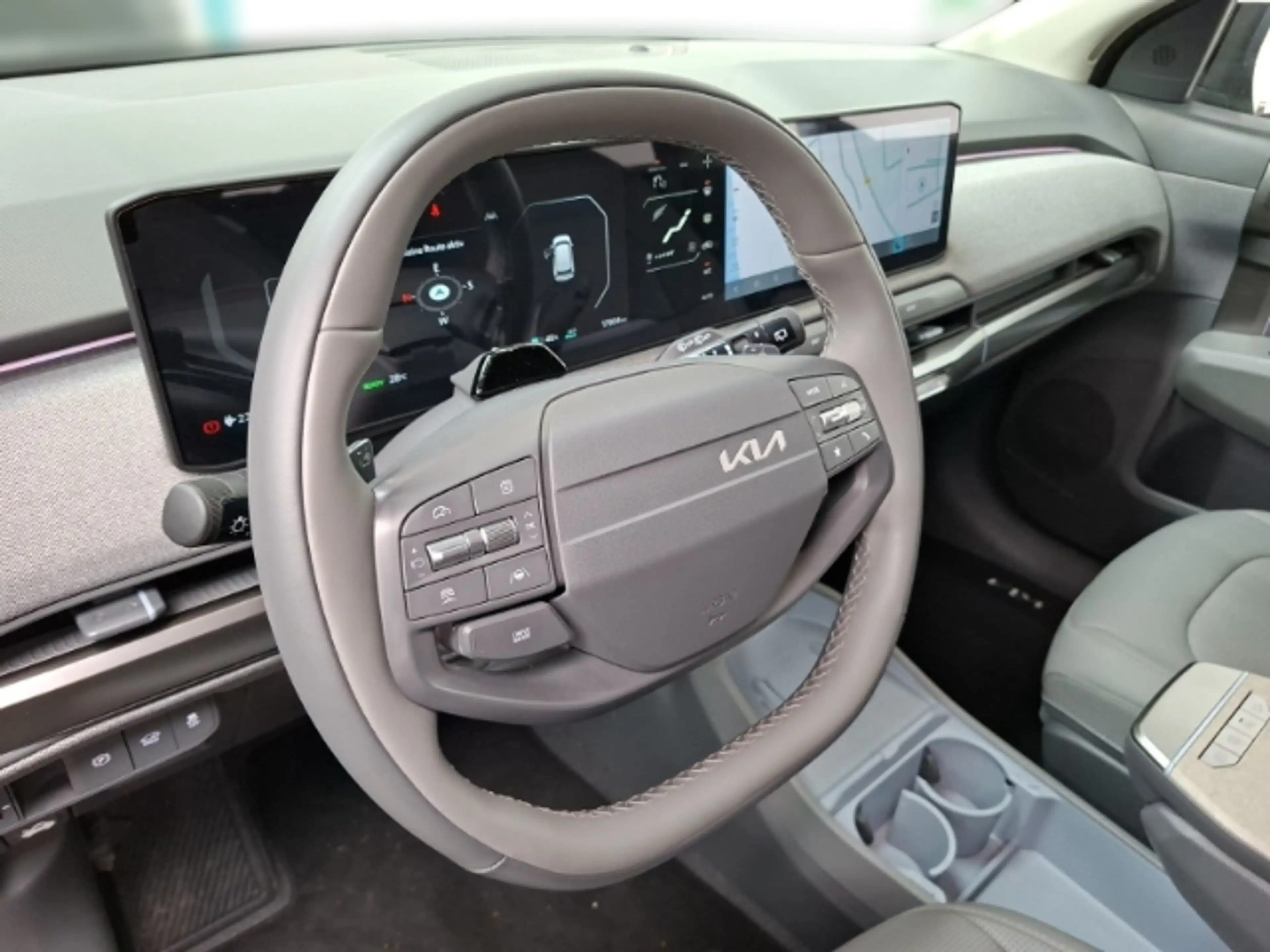 Kia EV3 Earth 81.4 NAVI,CARPLAY,SITZHZG,360°KAMERA,PDC — photo 11