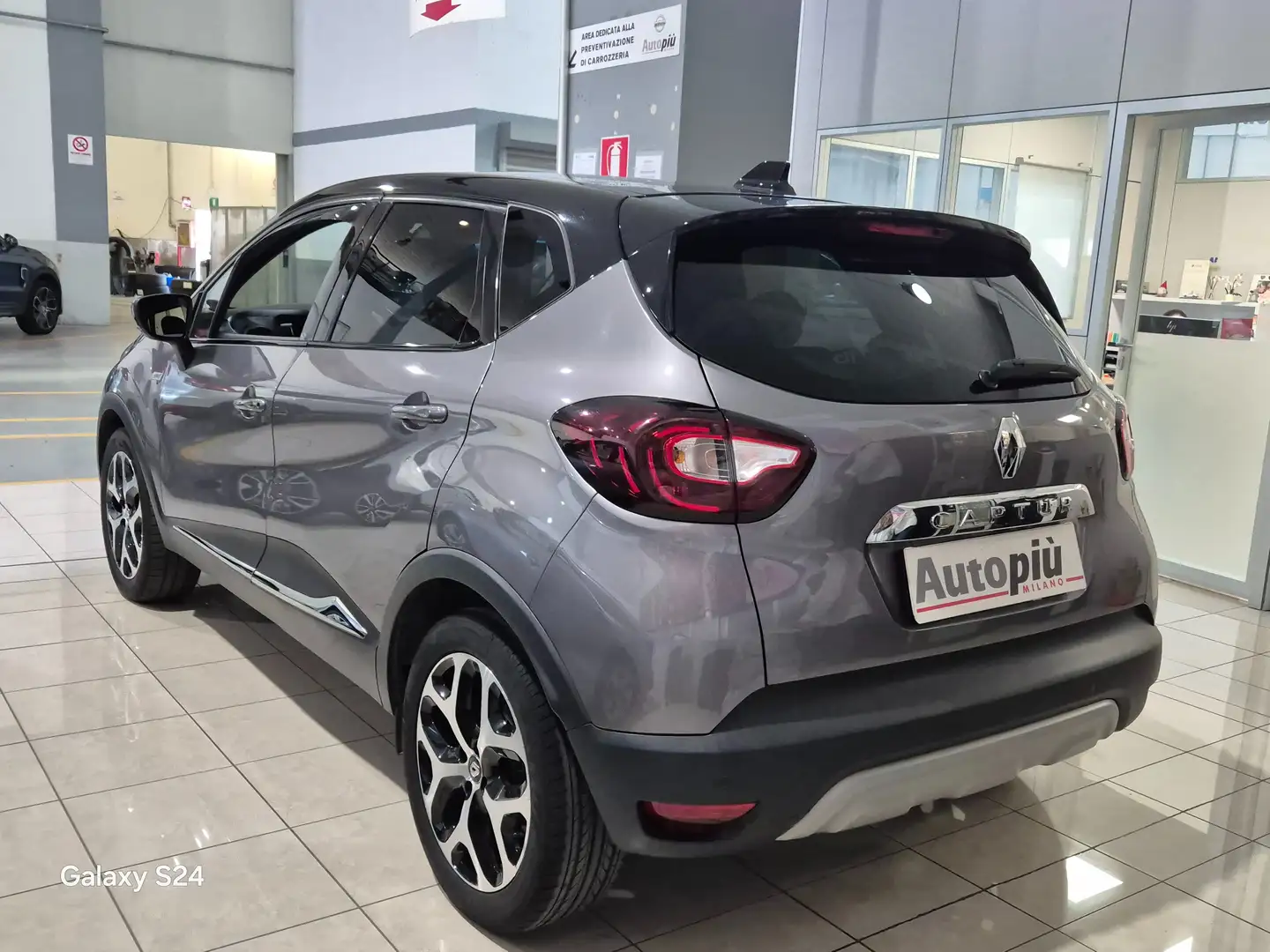 Renault Captur Captur 0.9 tce Sport Edition2 90cv Grigio - 2