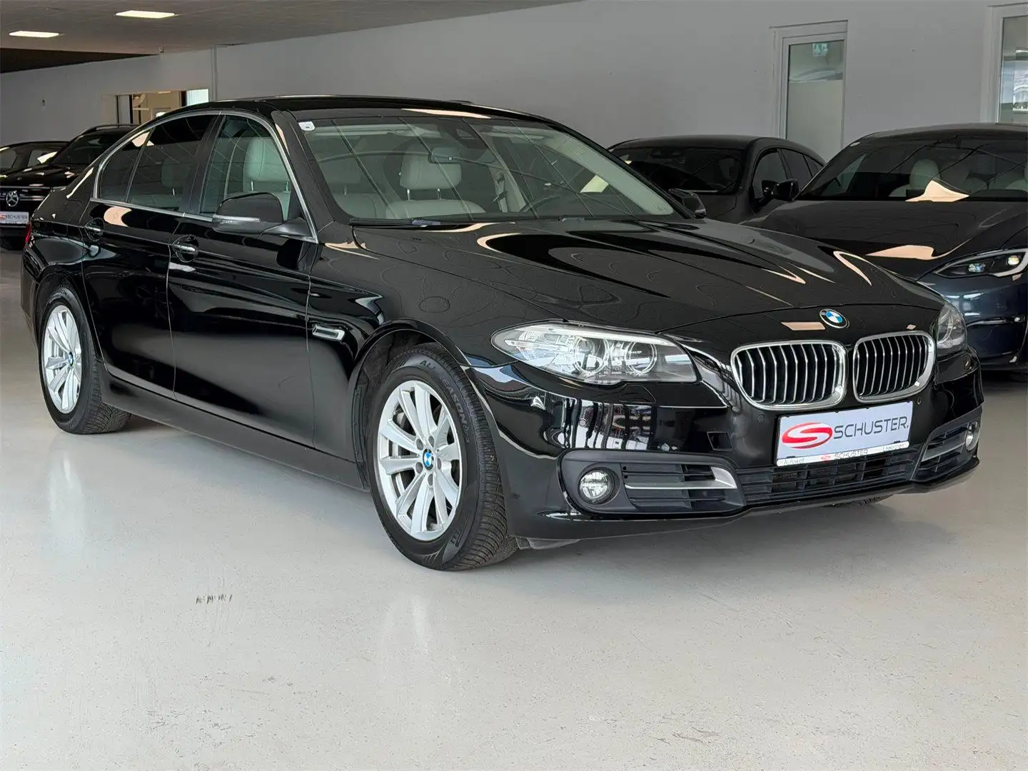 BMW 520 d Schwarz - 1