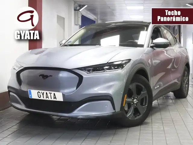 Ford Mustang RWD Rango extendido