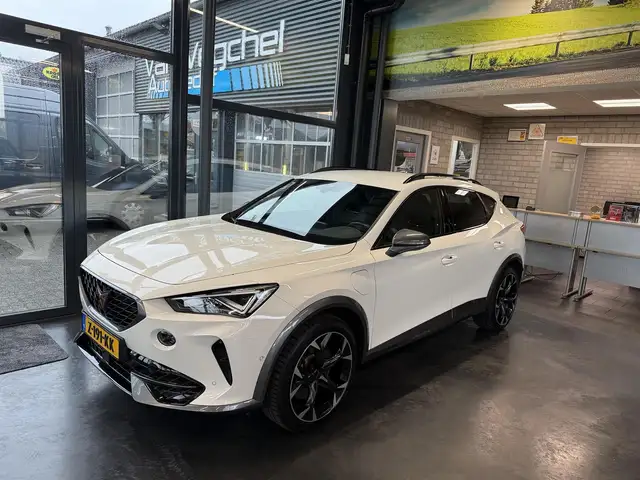 CUPRA Formentor VZ E-HYBRID 1.4 e-Hyb VZ Perf.