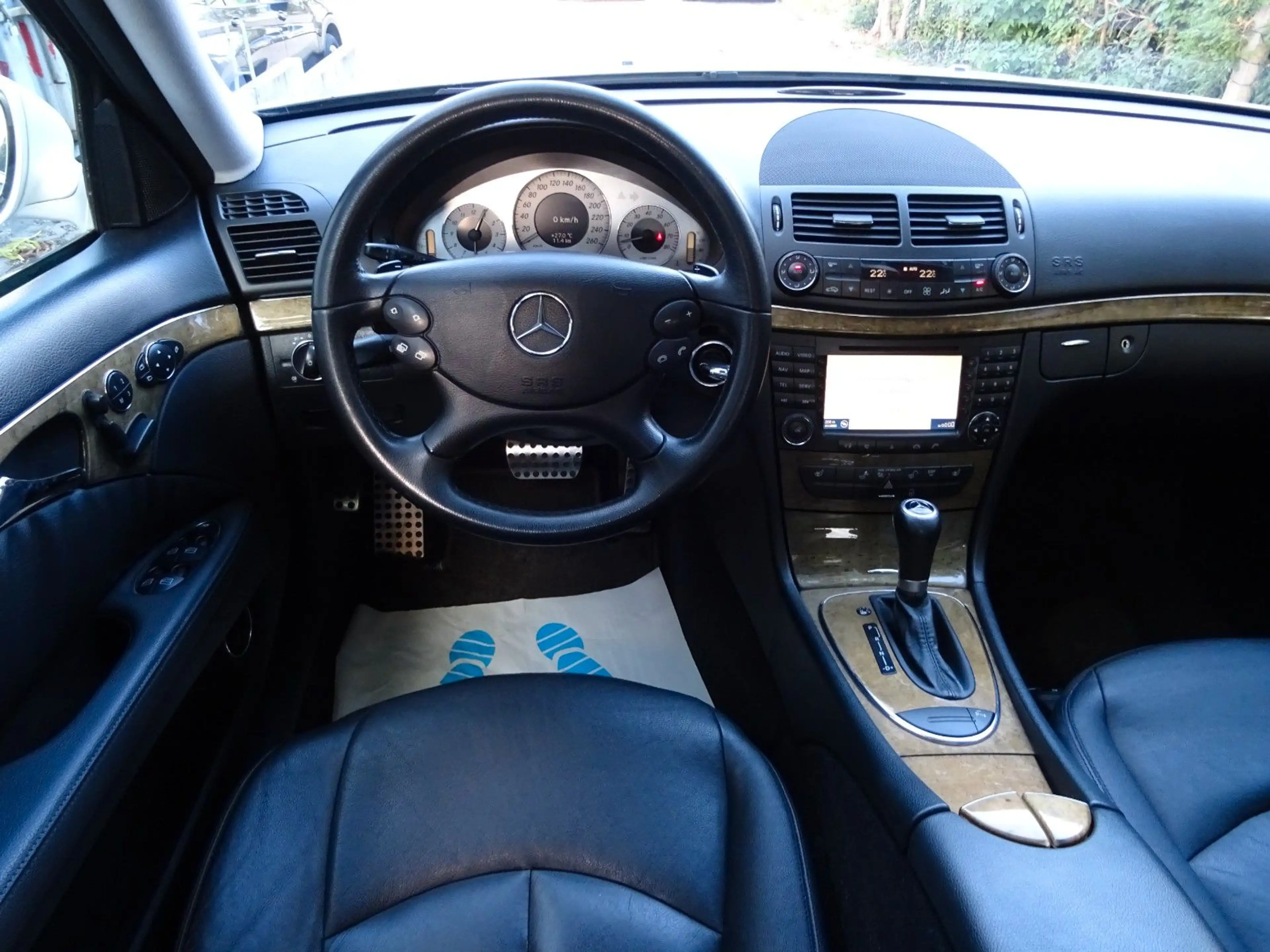 Mercedes-Benz E 350 CGI Avantgarde Sportpaket Comand 18"AMG — photo 7