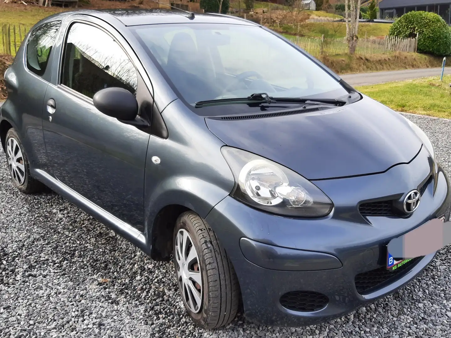 Toyota Aygo 1.0i VVT-i Gris - 1