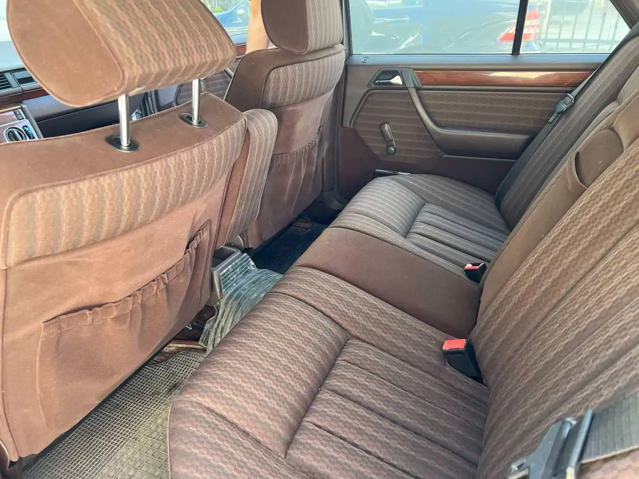 Mercedes-Benz E 200 200, foto 8