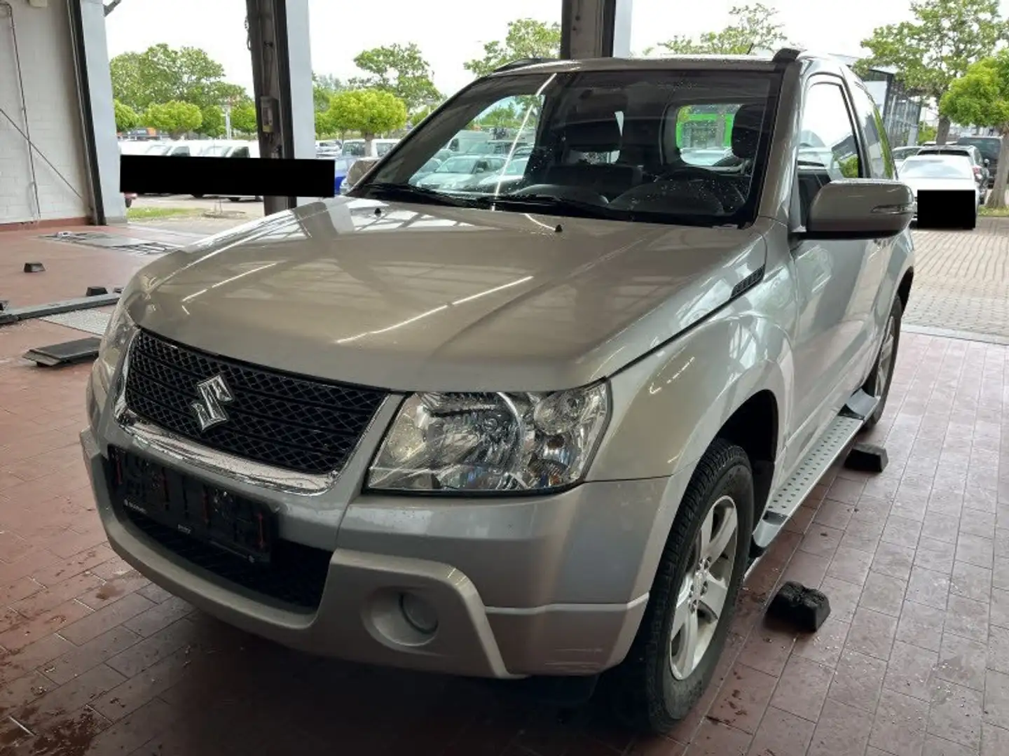 Suzuki Grand Vitara 2.4 VVT Club/2.Hand/Scheckheft/Automatik/AHK/el.FH Argent - 2