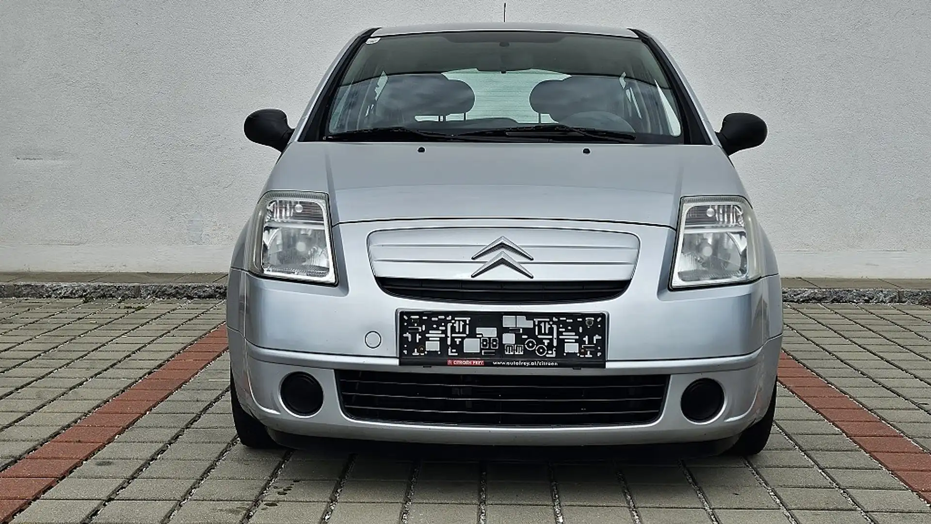 Citroen C2 1,1i X Šedá - 2
