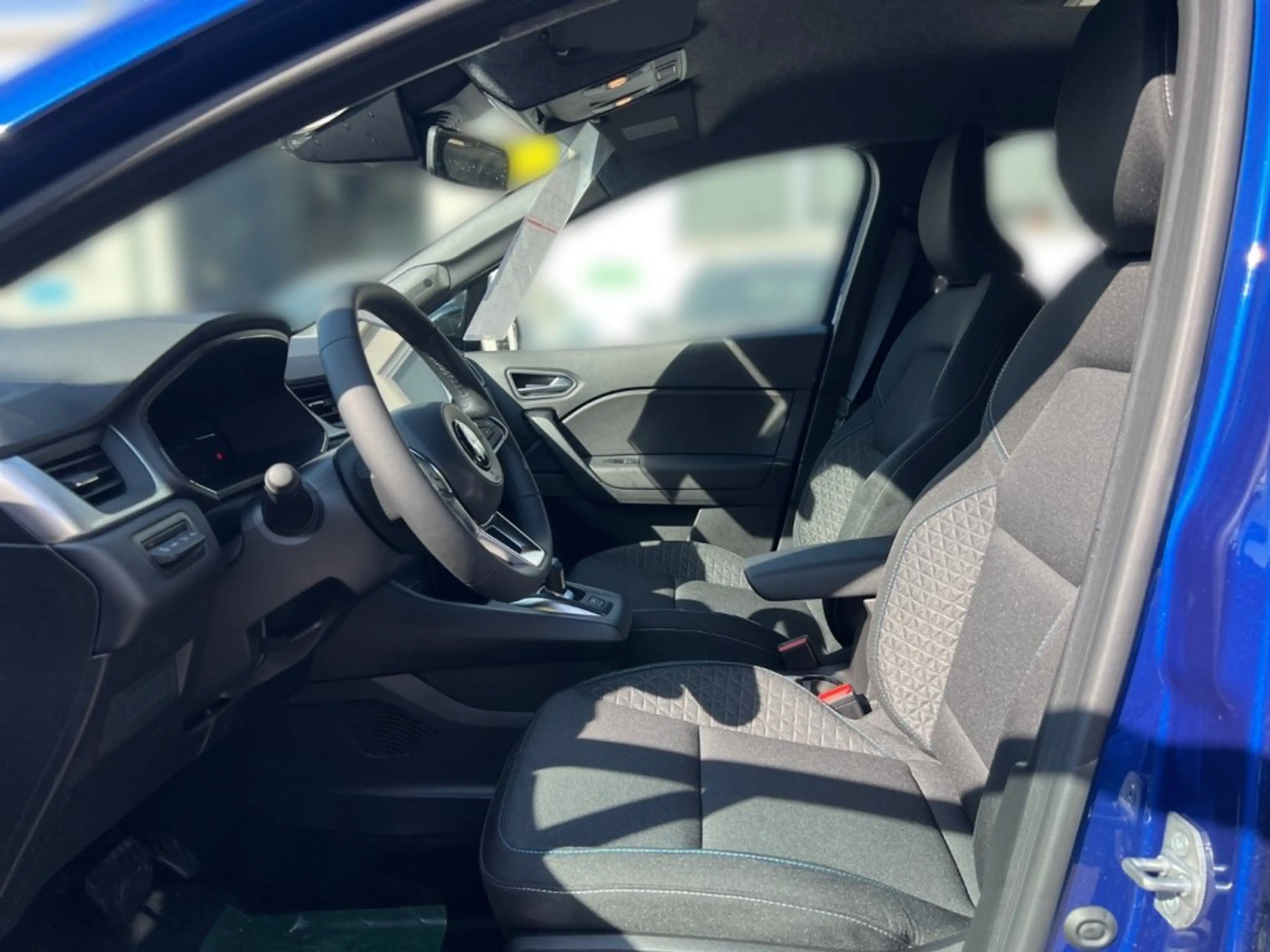 Mitsubishi Grandis 1,8 HEV Invite C AT 26 — photo 7