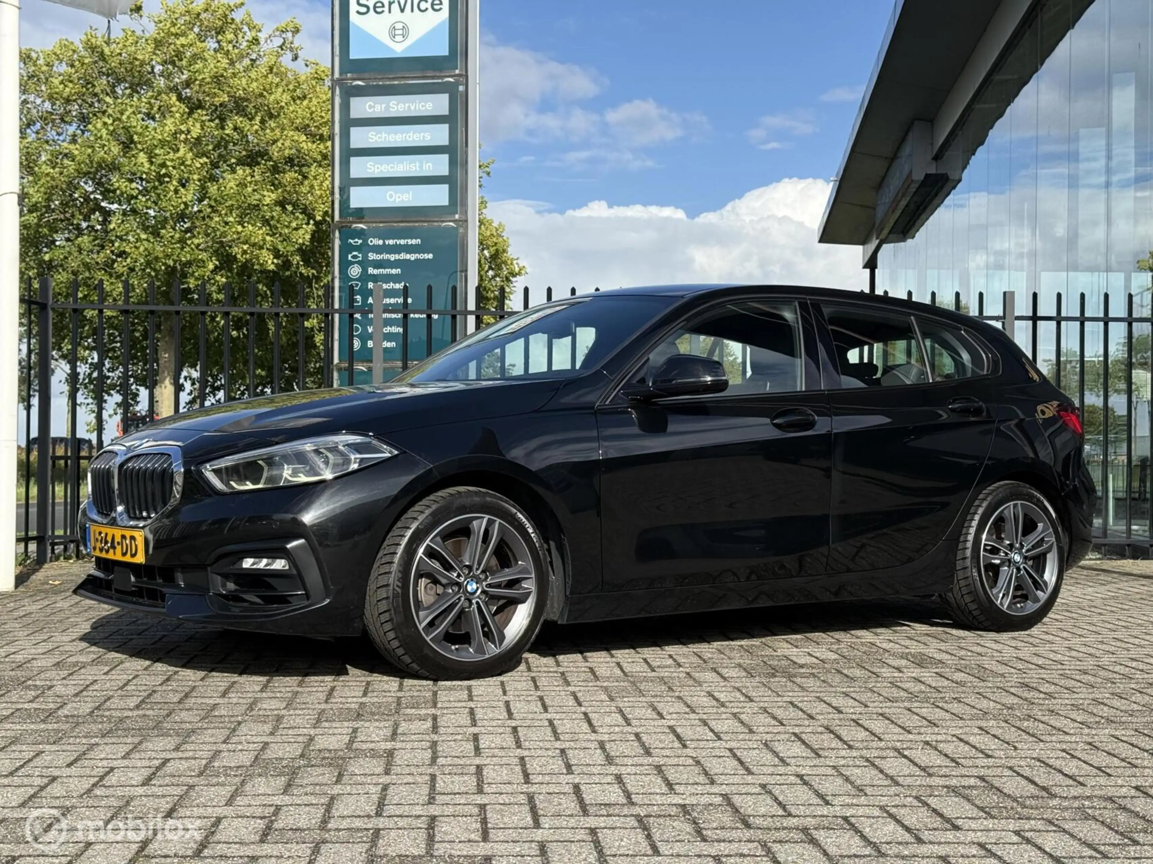 BMW 118 1-serie 118i EDE Corporate Lease M Sport | Leer |C — photo 11