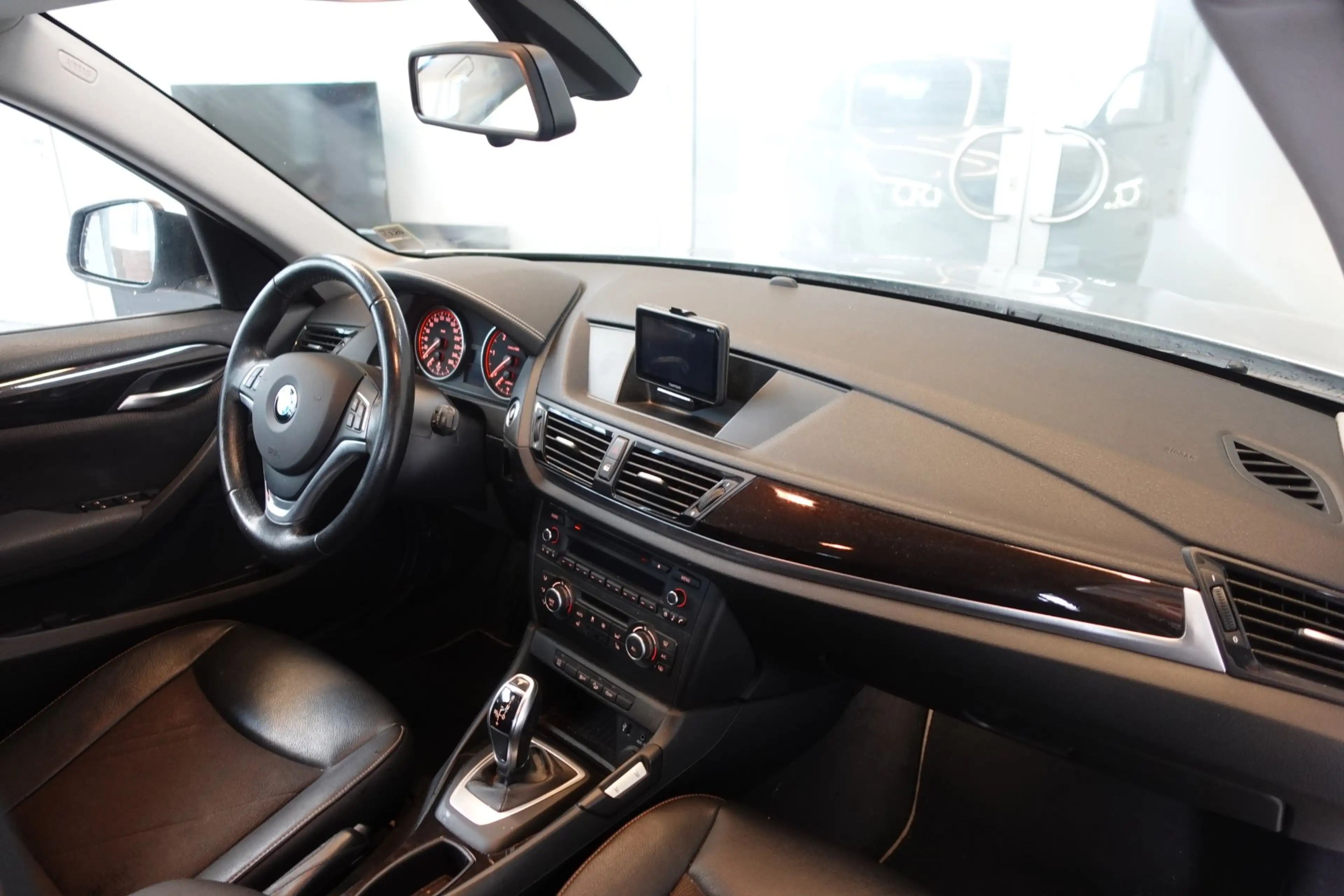 BMW X1 xDrive18d E84 — photo 5
