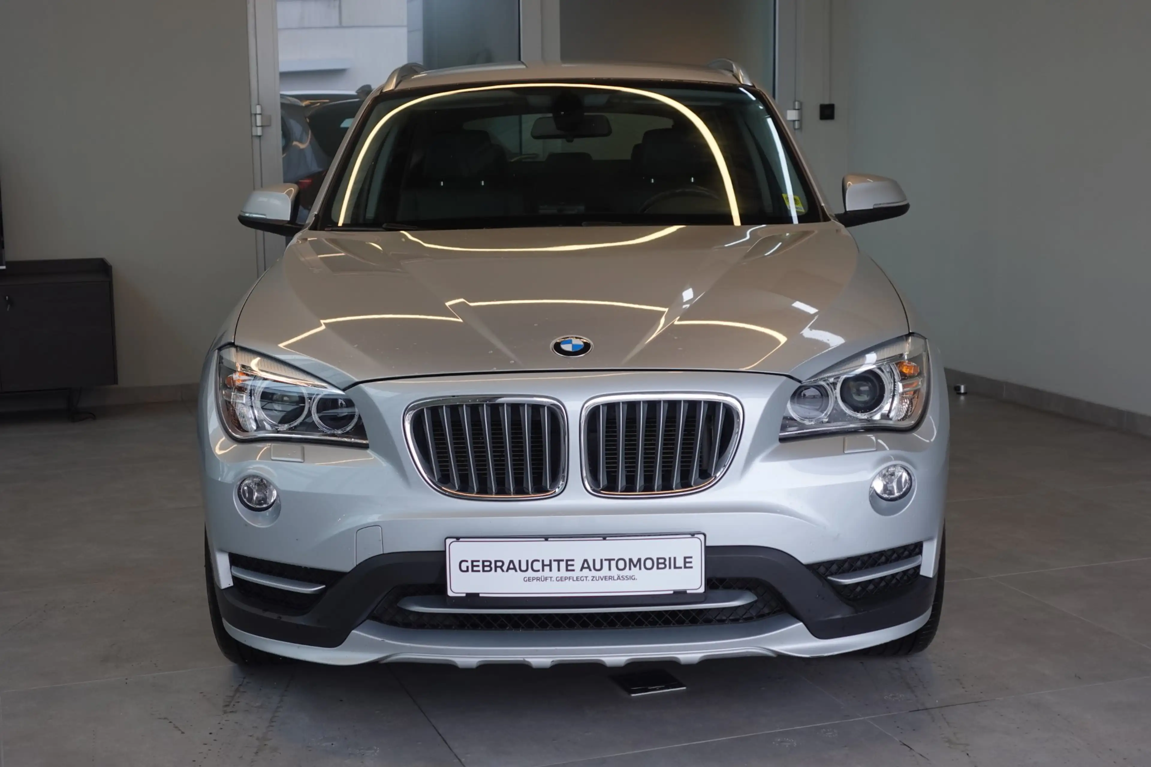 BMW X1 xDrive18d E84 — photo 2