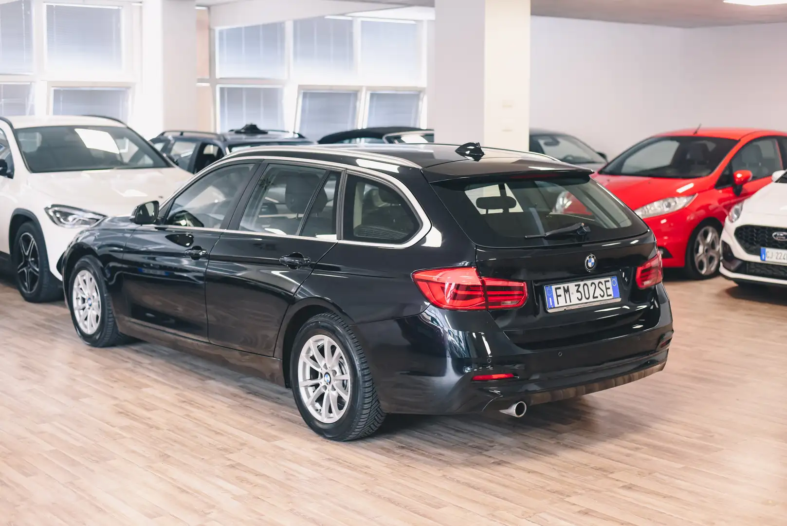 BMW 318 318d Touring Sport auto - 1
