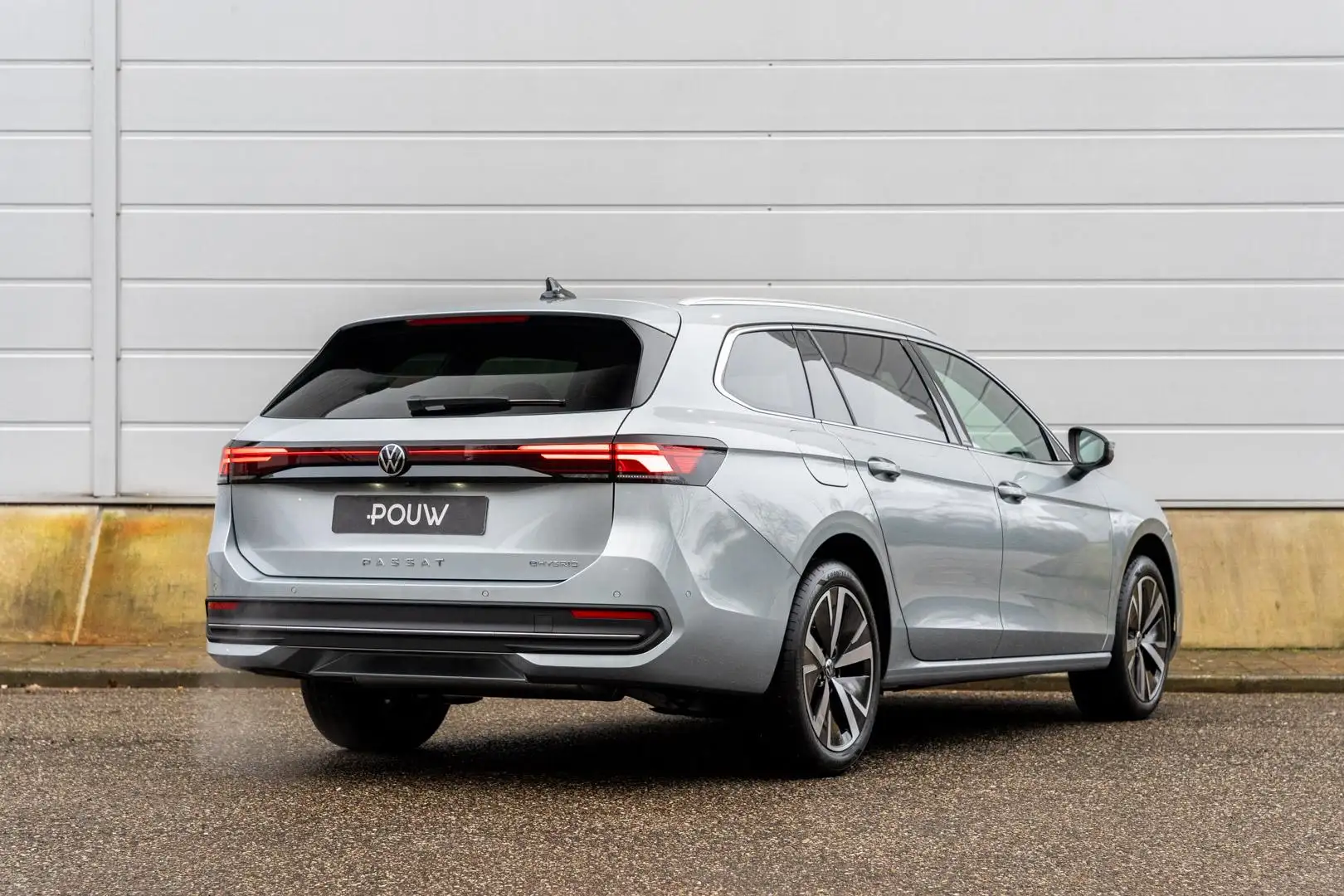 Volkswagen Passat Variant 1.5 eHybrid 204pk Business | LMV 18'' | Extra Geti Zilver - 2