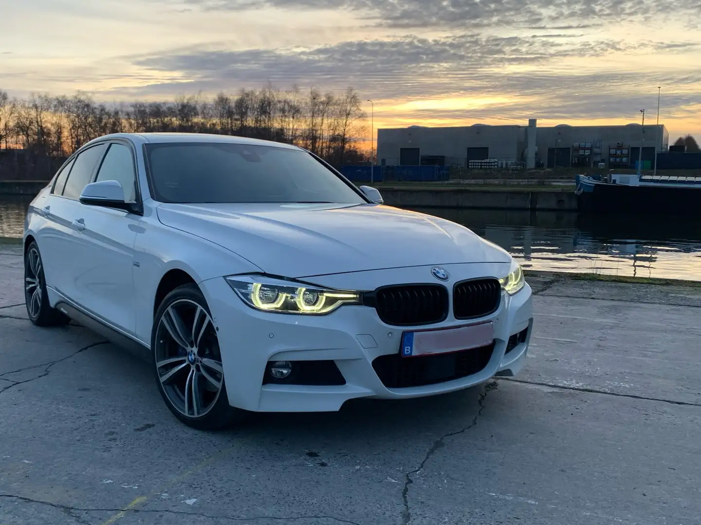 BMW 330 330e packM GARANTIE Blanc - 1