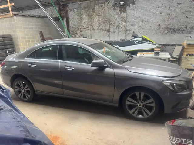Mercedes-Benz CLA 180 CLA 180 d