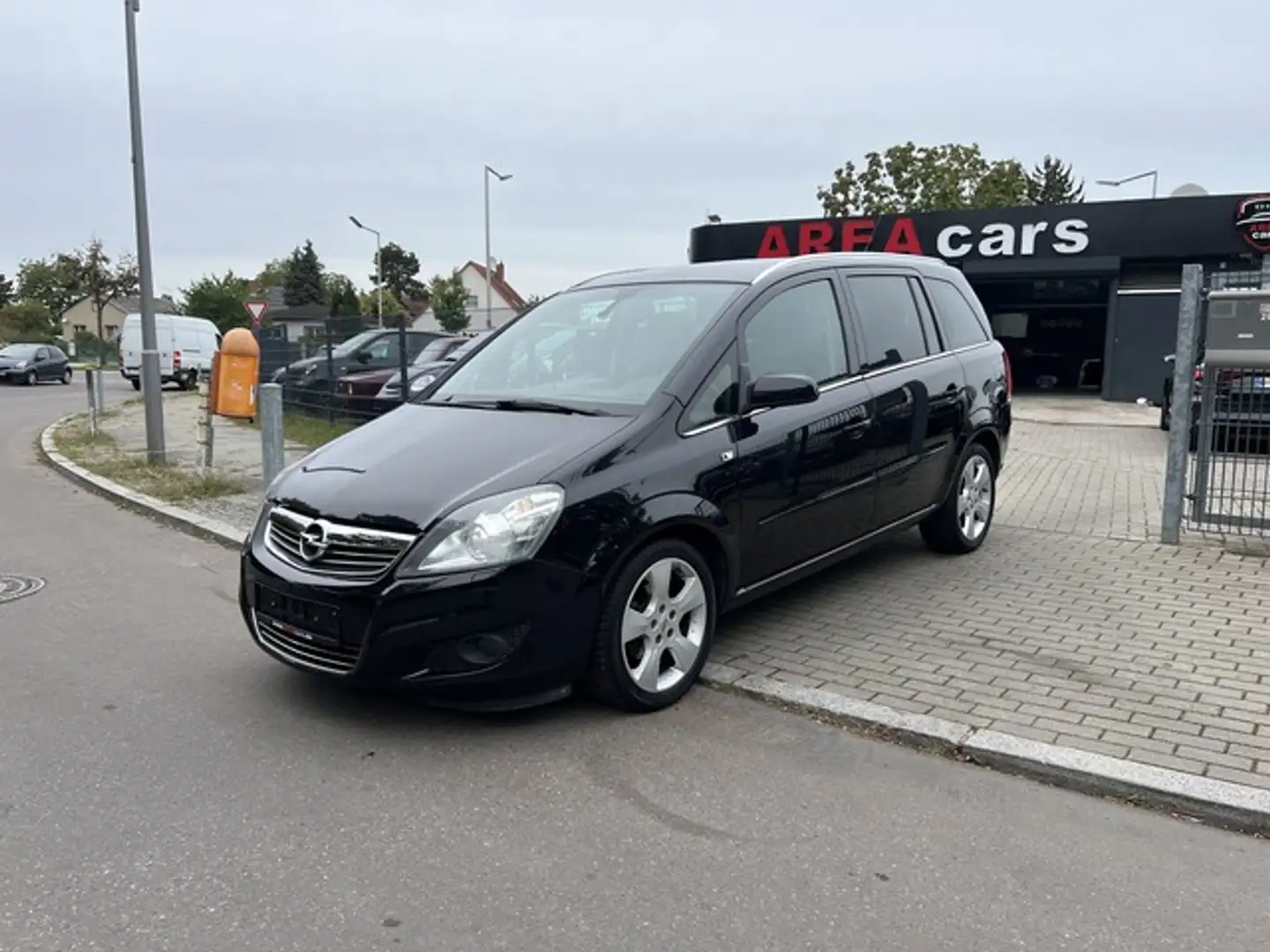 Opel Zafira B Basis*7SITZER*16ZOLL*TEILLEDER*MULTI* Zwart - 2