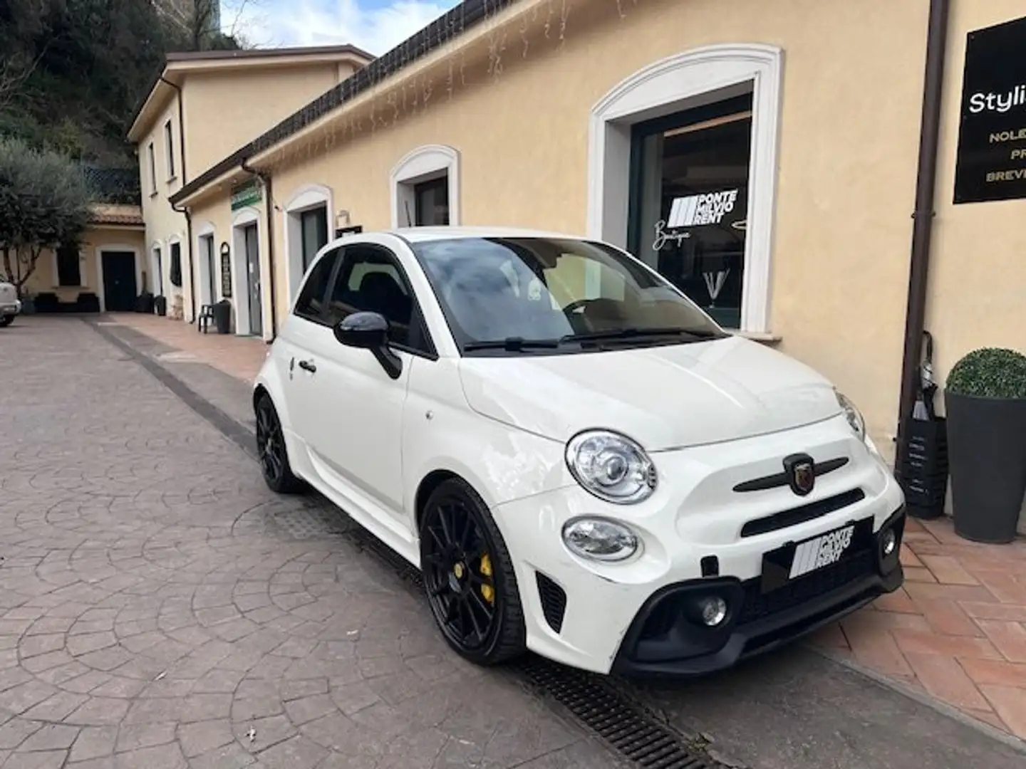 Abarth 595 Competizione 70 ESIMO ANNIVERSARIO Alb - 1
