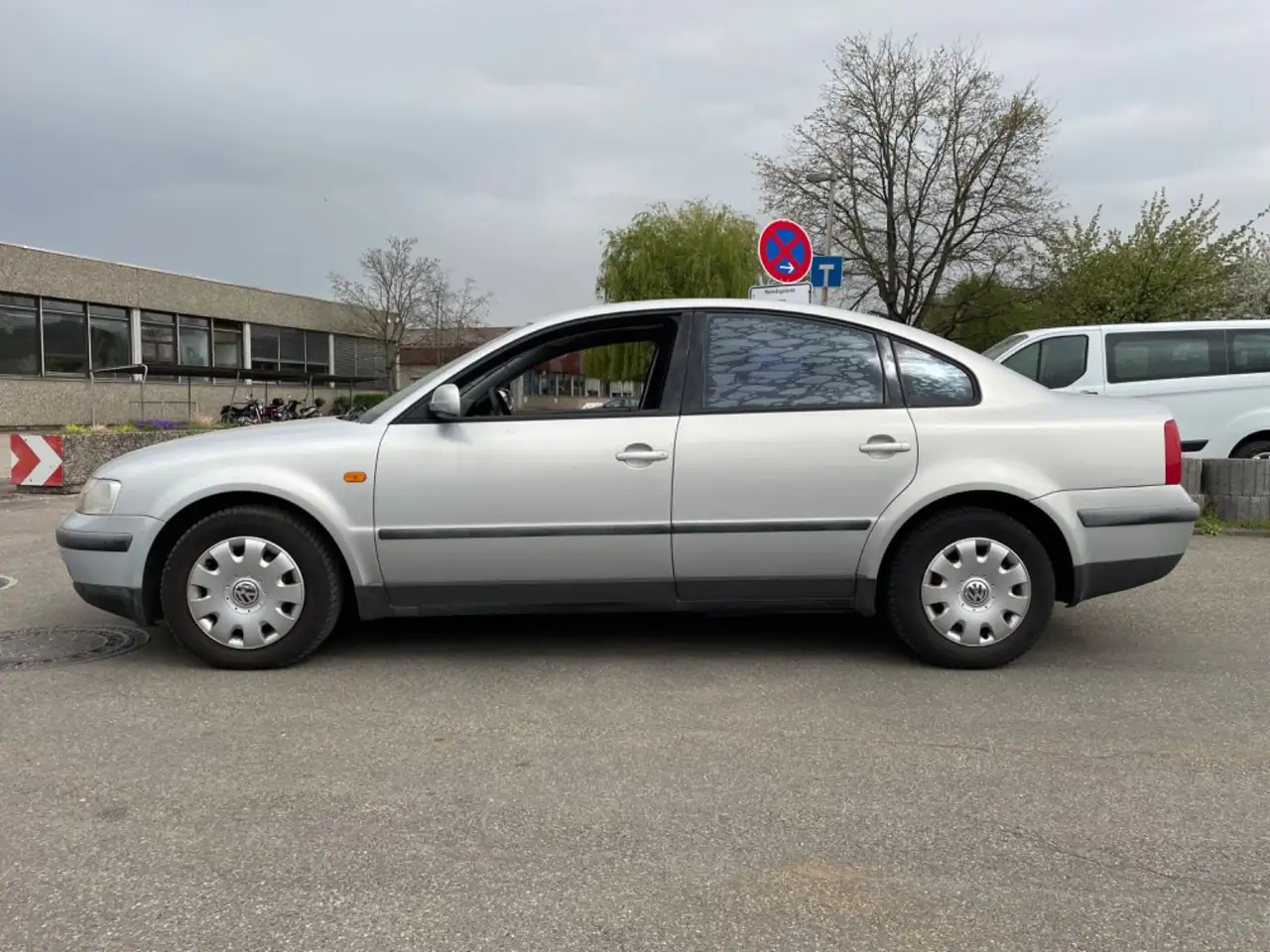 Volkswagen Passat 1.8 T Basis* Automatik, foto 4