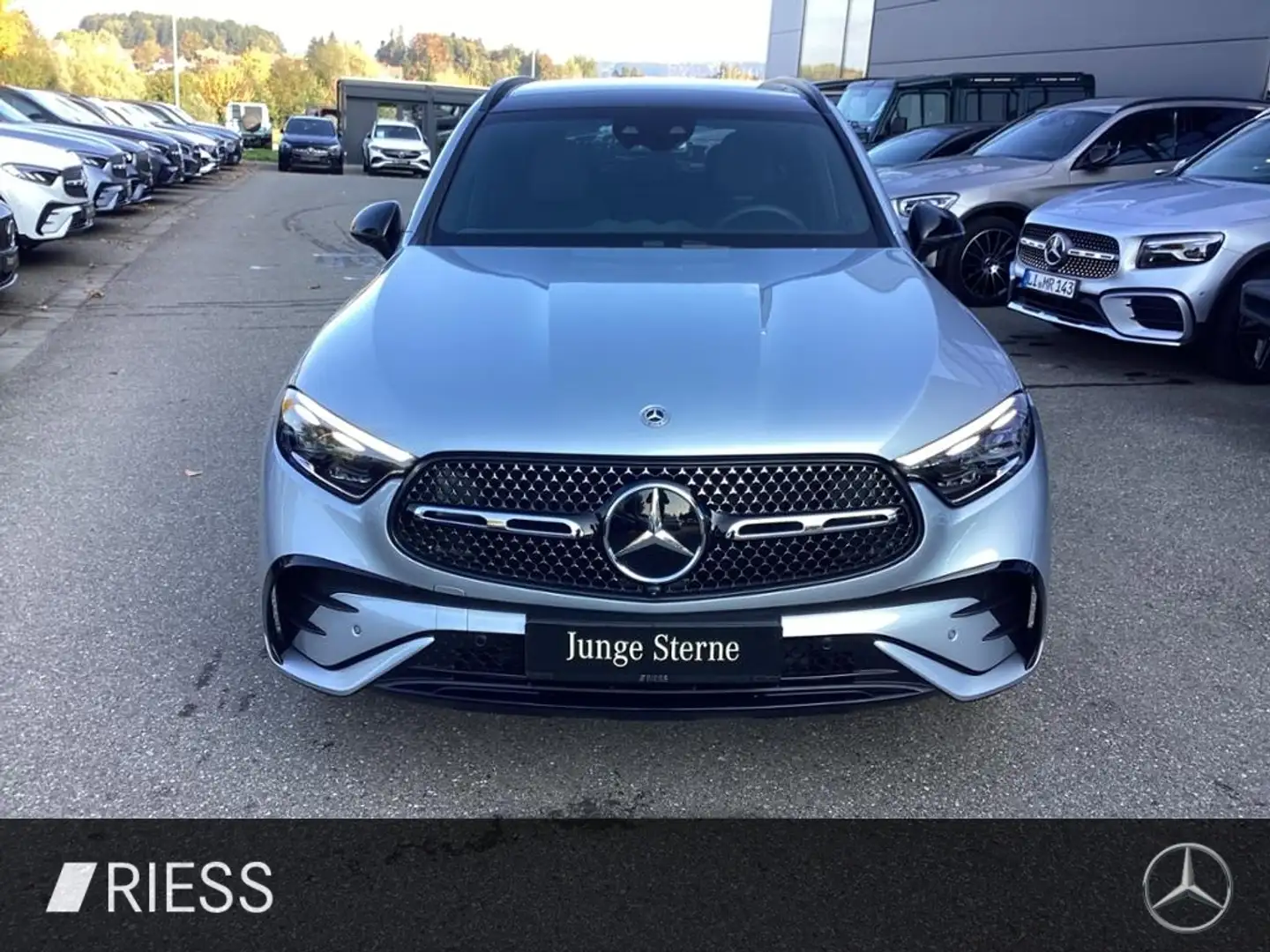 Mercedes-Benz GLC 300 d 4M AMG+Night+AHK+Fahrass.P+Pano+Kamera Silber - 2