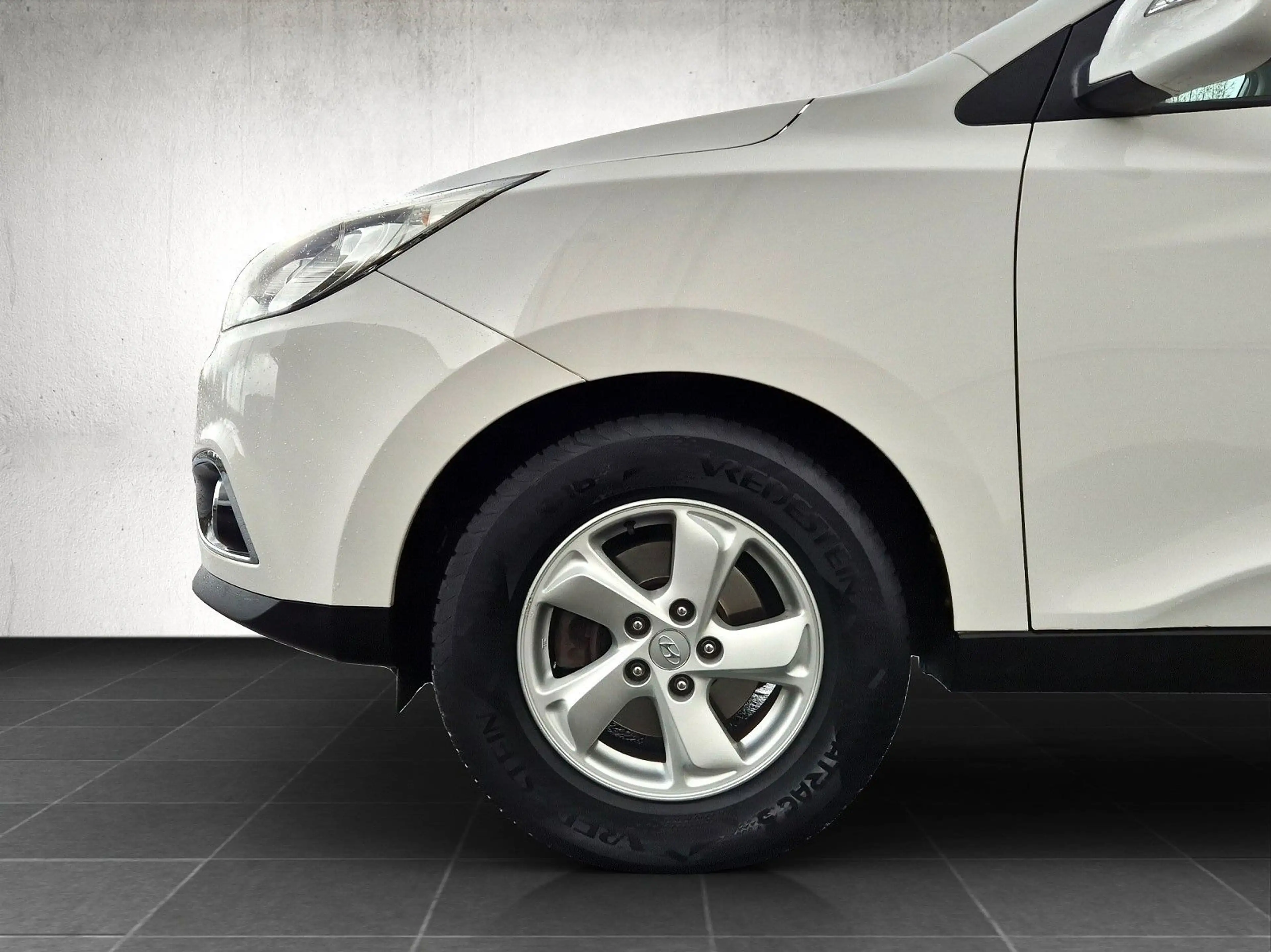 Hyundai iX35 5 Star Edition 1.Hand/Tempomat/4xSitzheiz. — photo 11