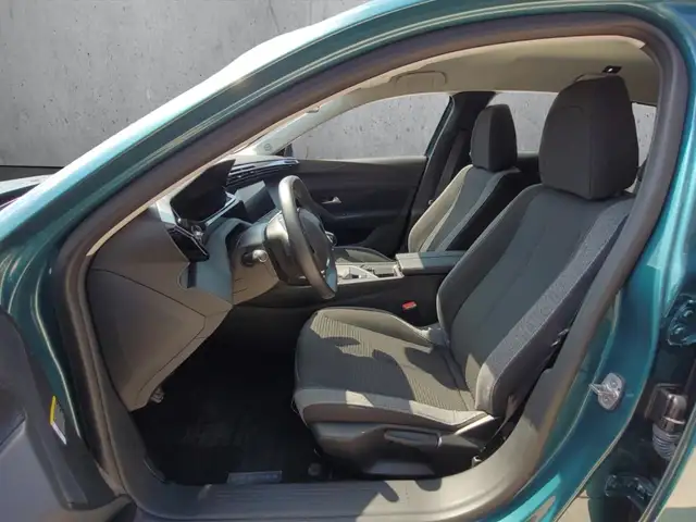 Peugeot 308 SW view 9