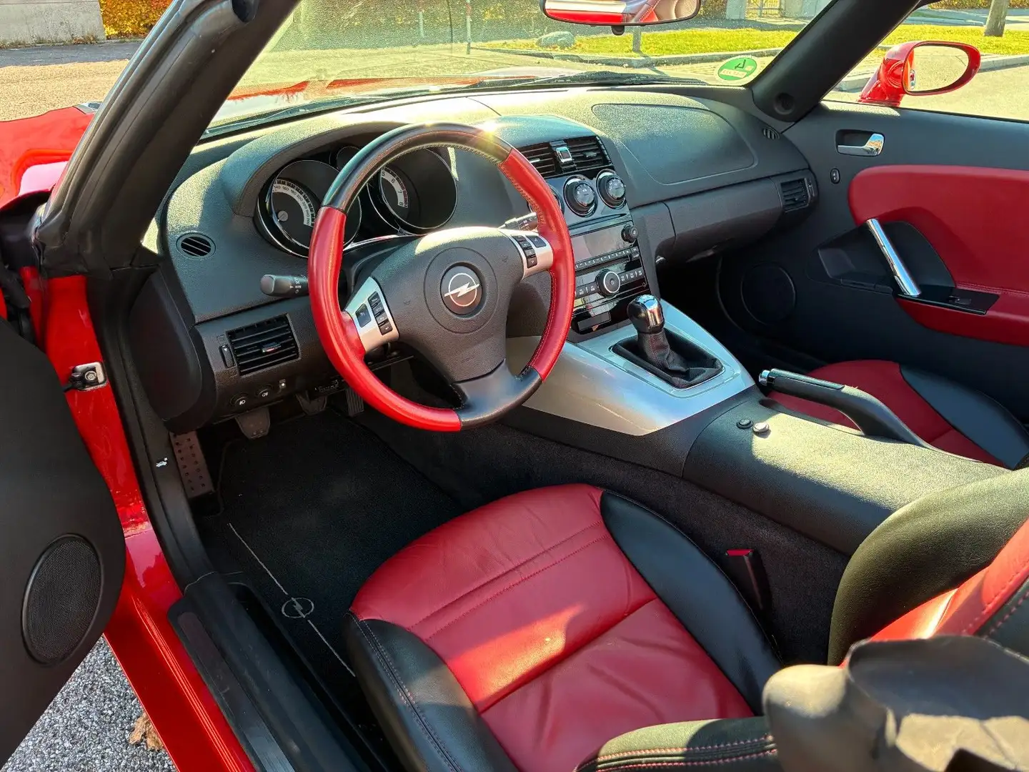 Opel GT Bi-Color-Leder Alu 18" Sammlerzustand 320 PS Rot - 2