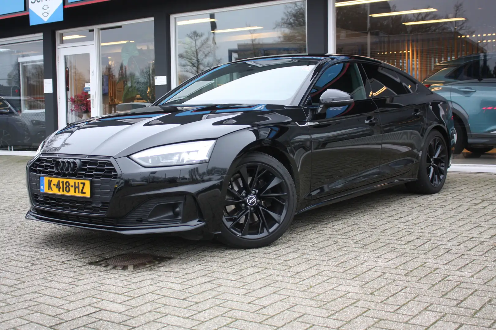 Audi A5 Sportback 35 TFSI Black Edition | Optiek zwart | C Noir - 2