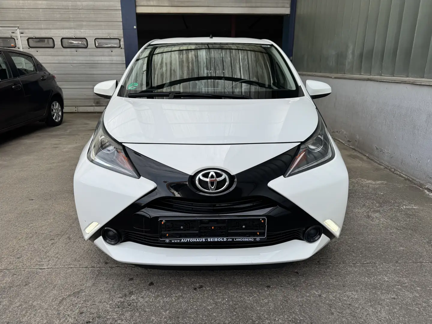 Toyota Aygo Aygo 2018 - AIRCO - white - cruise ctr  - NeW !!!! - 1