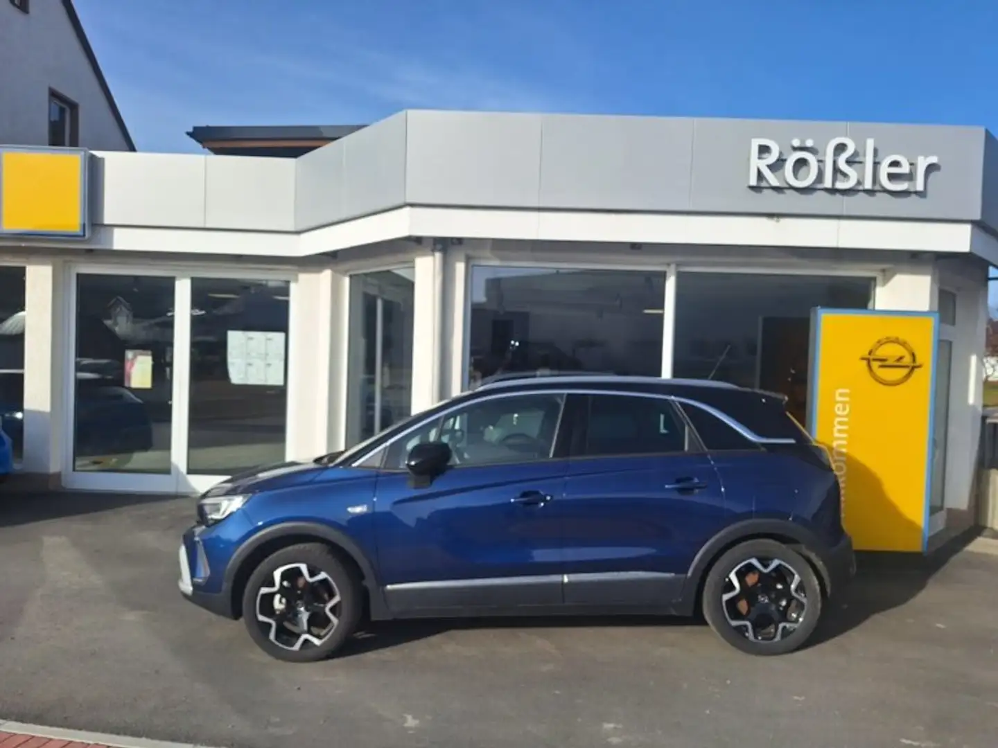 Opel Crossland X Ultimate Blau - 1