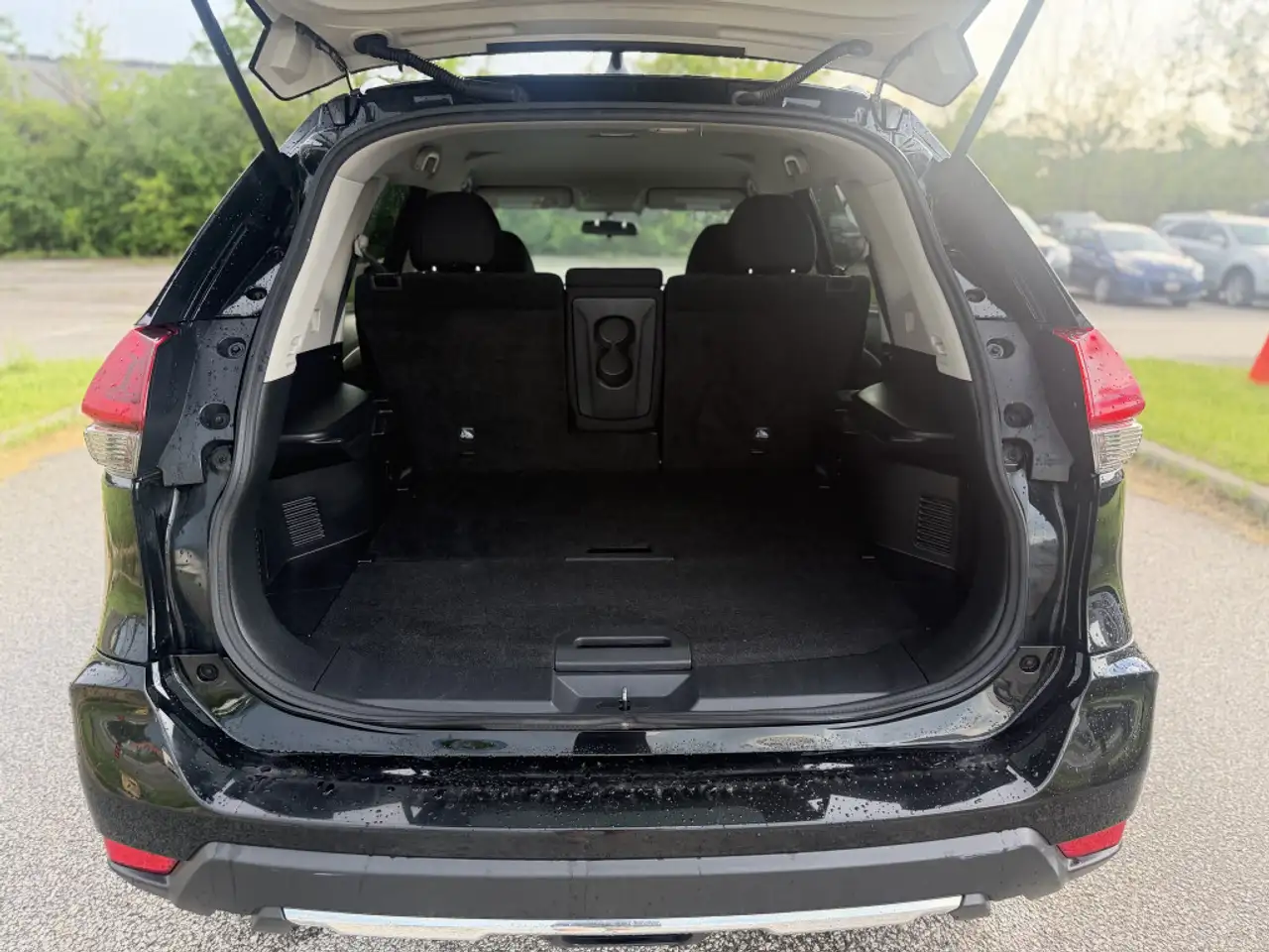 Nissan Rogue снимка Nissan Rogue