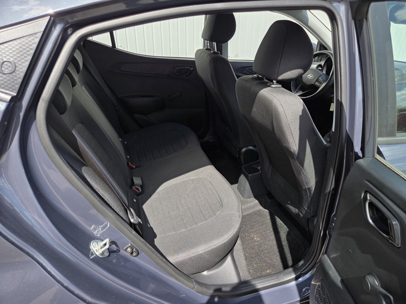 Hyundai i10 Select — photo 13
