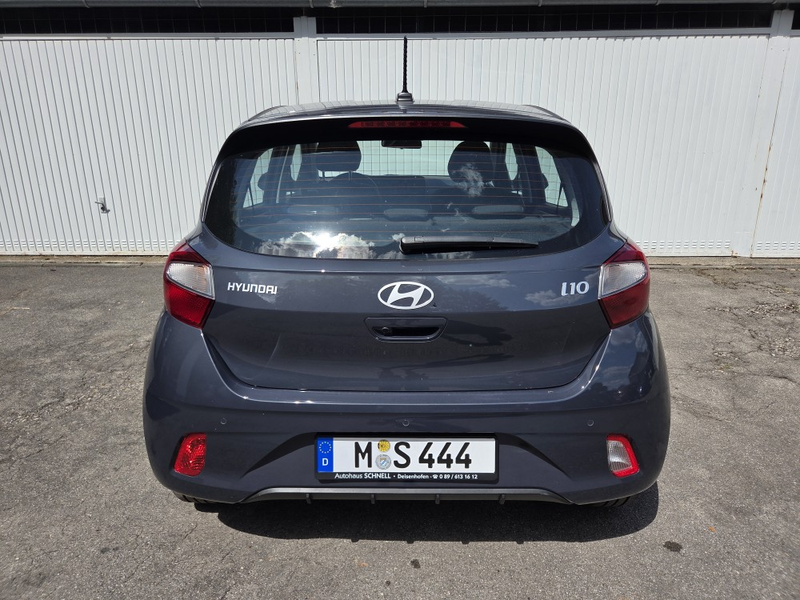 Hyundai i10 Select — photo 8