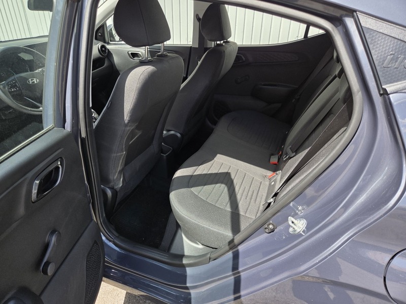 Hyundai i10 Select — photo 11