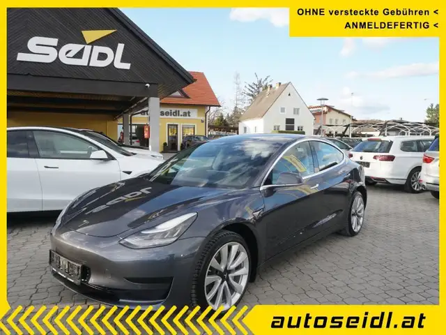 Tesla Model 3 Standard Range *WENIG KM!*