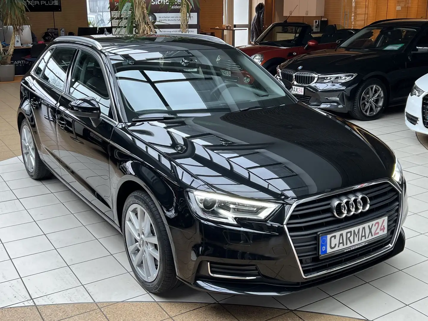 Audi A3 35 TDI design S-tronic Leder Navi Led PDC Negro - 1
