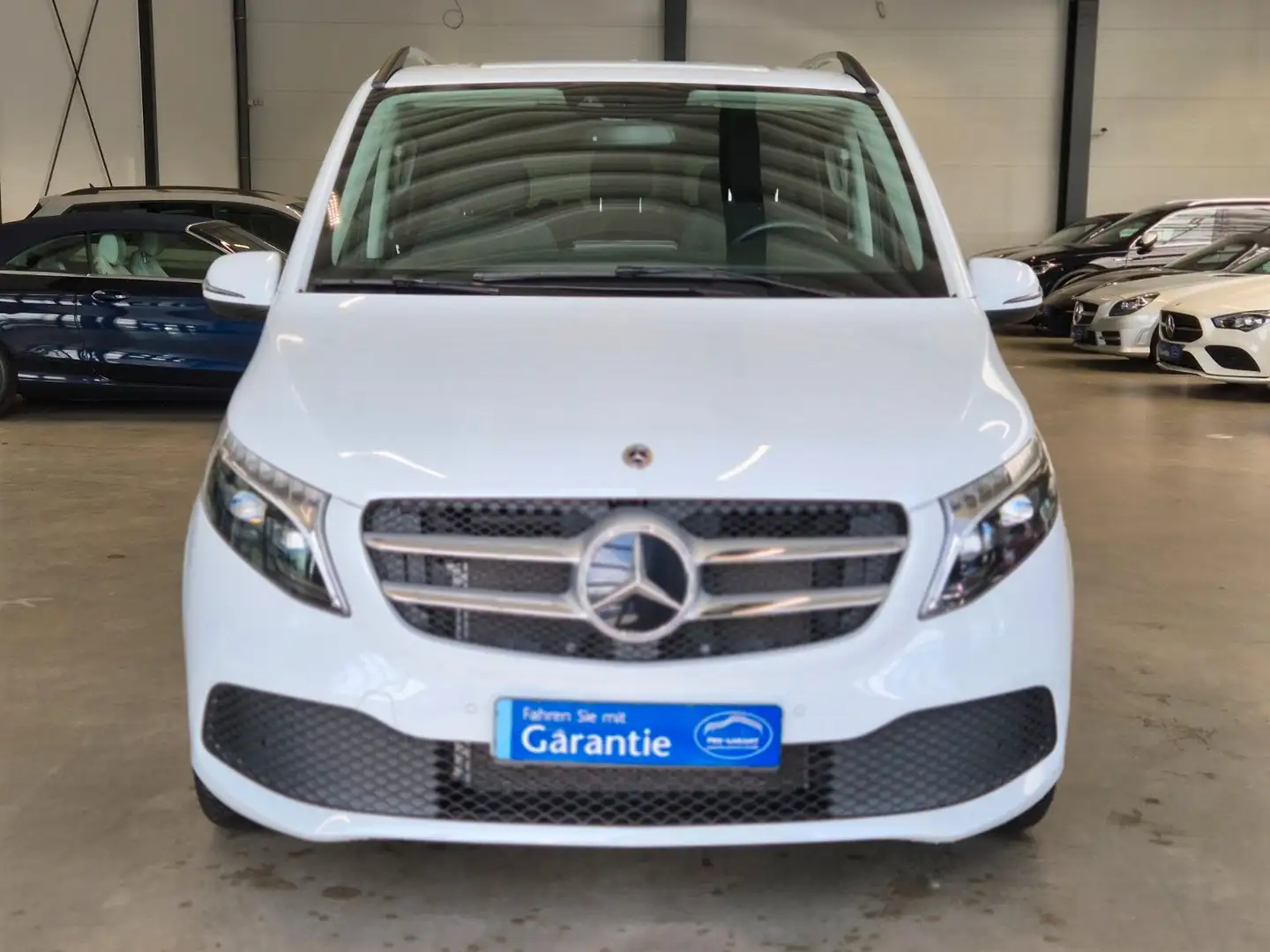 Mercedes-Benz V 300 d EDITION LANG MBUX LED AHK STANDHZ 8SITZE Blanco - 2