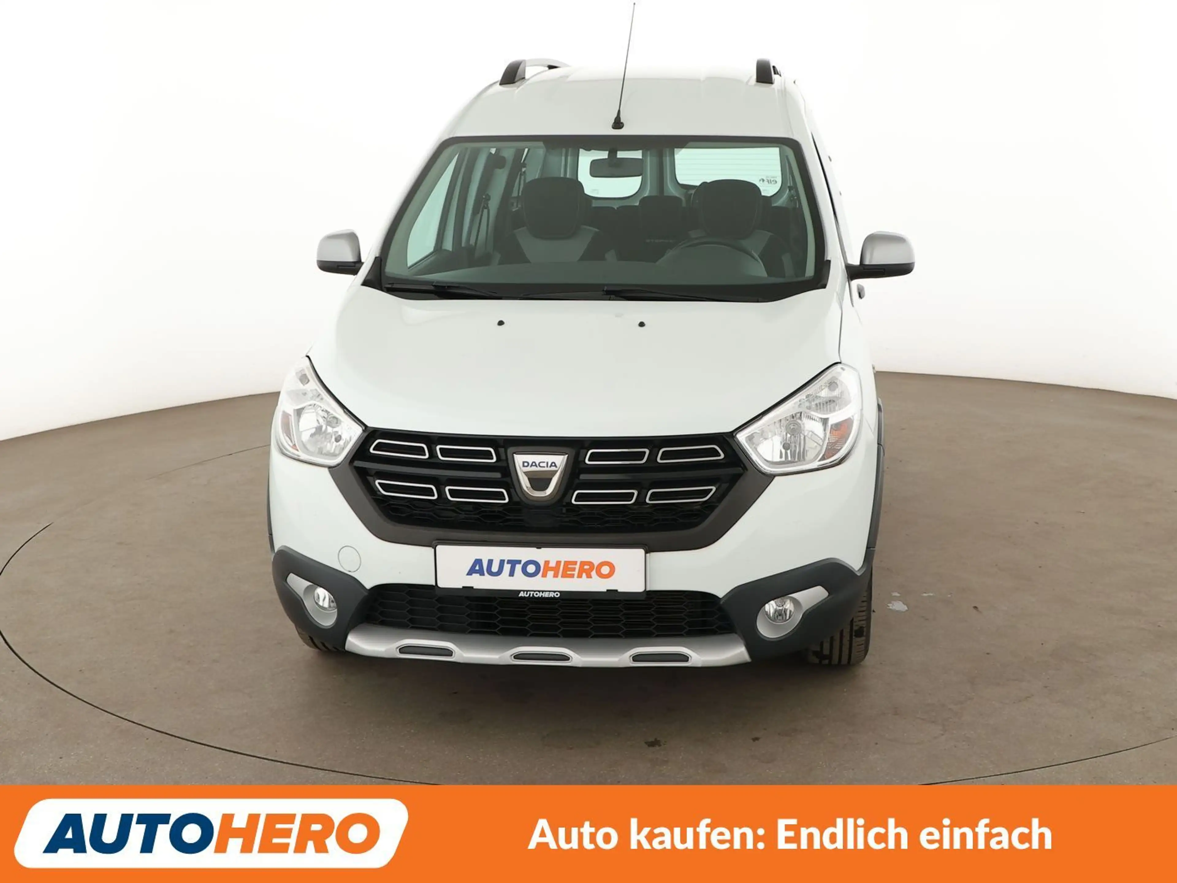 Dacia Dokker 1.6 SCe Stepway *NAVI*TEMPO*PDC*SHZ*ALU* — photo 9