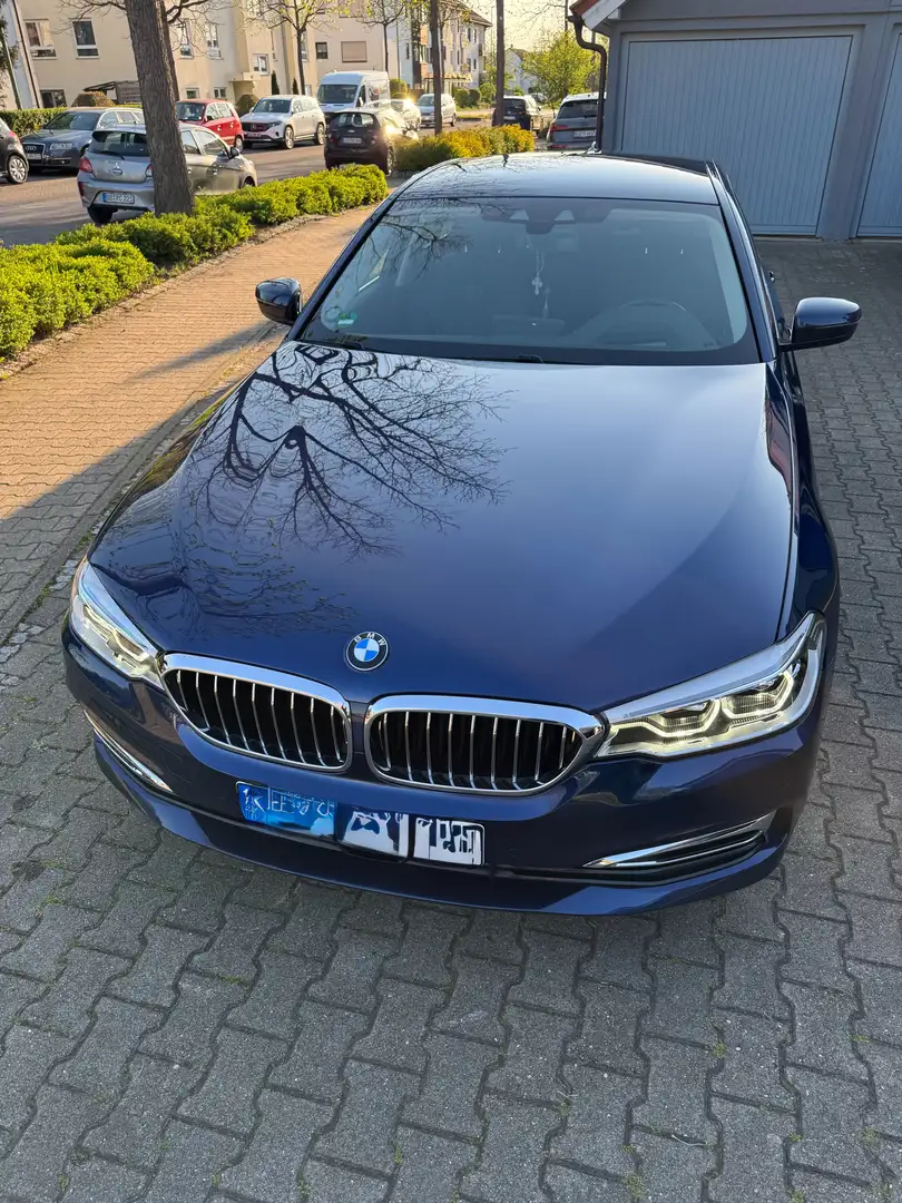 BMW 530 5er Diesel 530d xDrive Aut. Luxury Line plava - 2
