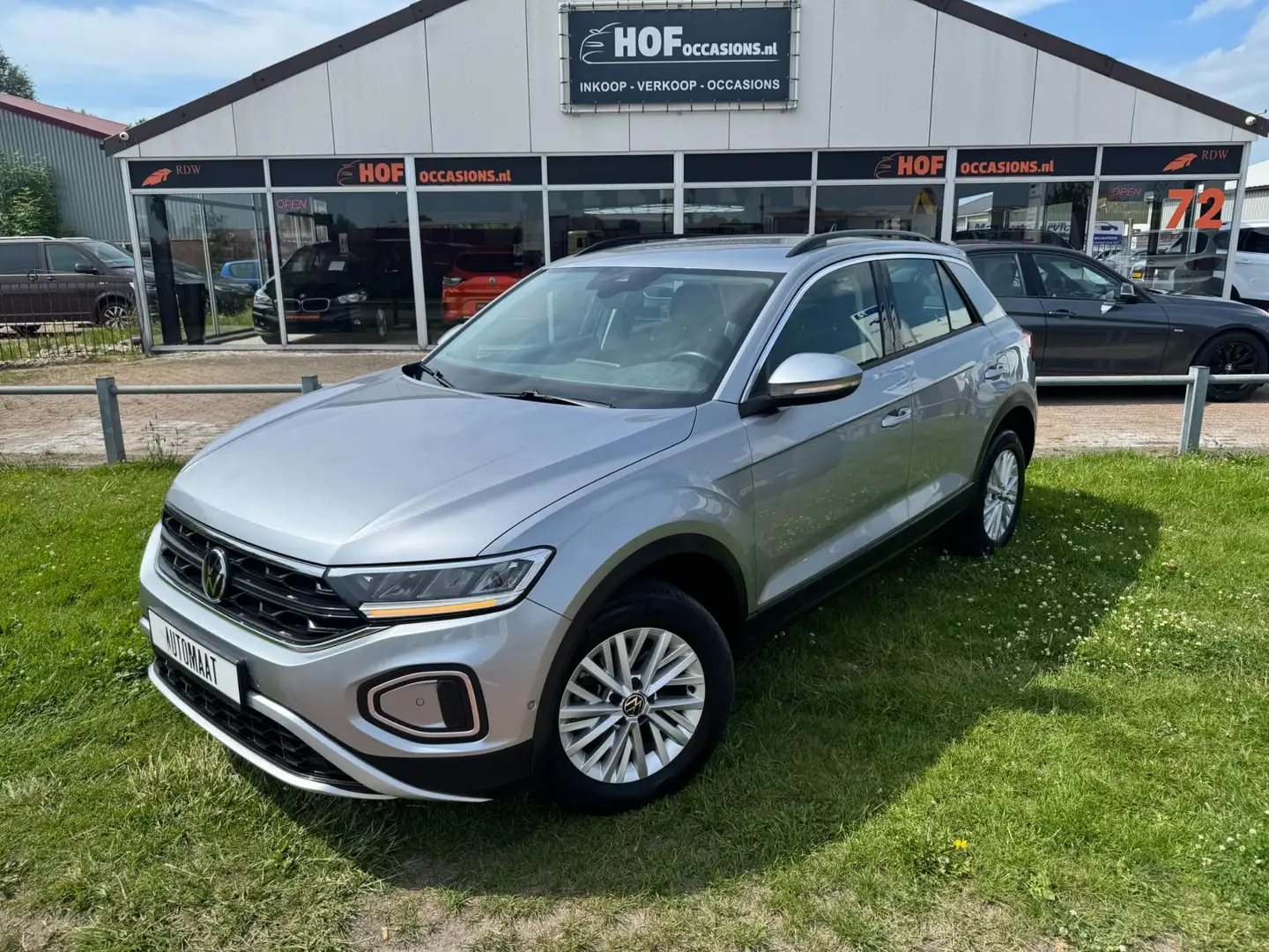Volkswagen T-Roc 1.5 TSI Life AUTOMAAT/ CARPLAY/CRUISE CONTROLE Grijs - 1